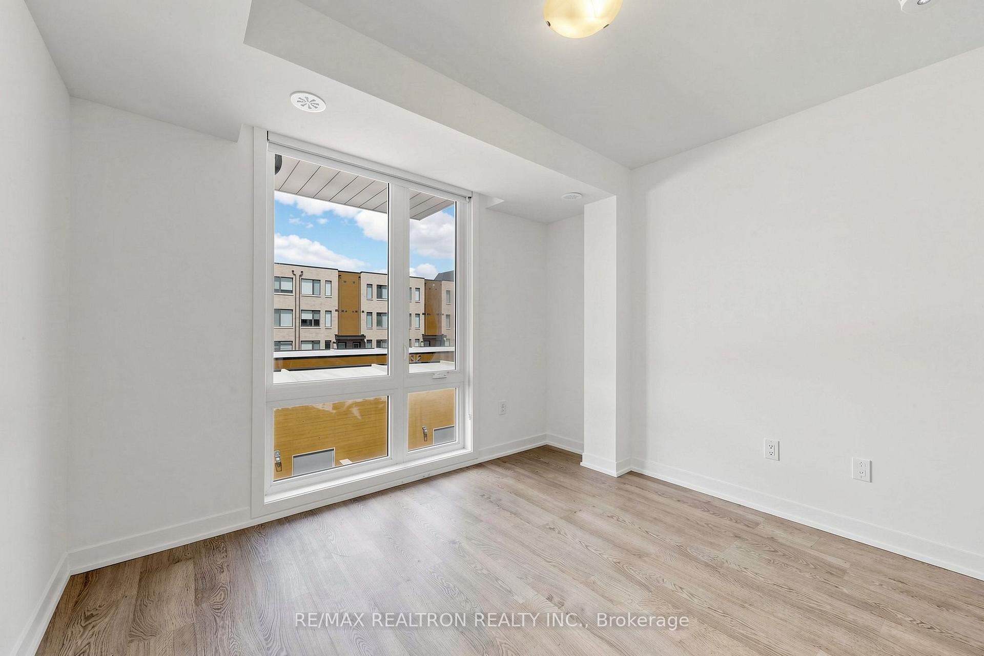 Photo 23 of 64 Turtle Island Road, Toronto, Englemount-Lawrence — HOMEH