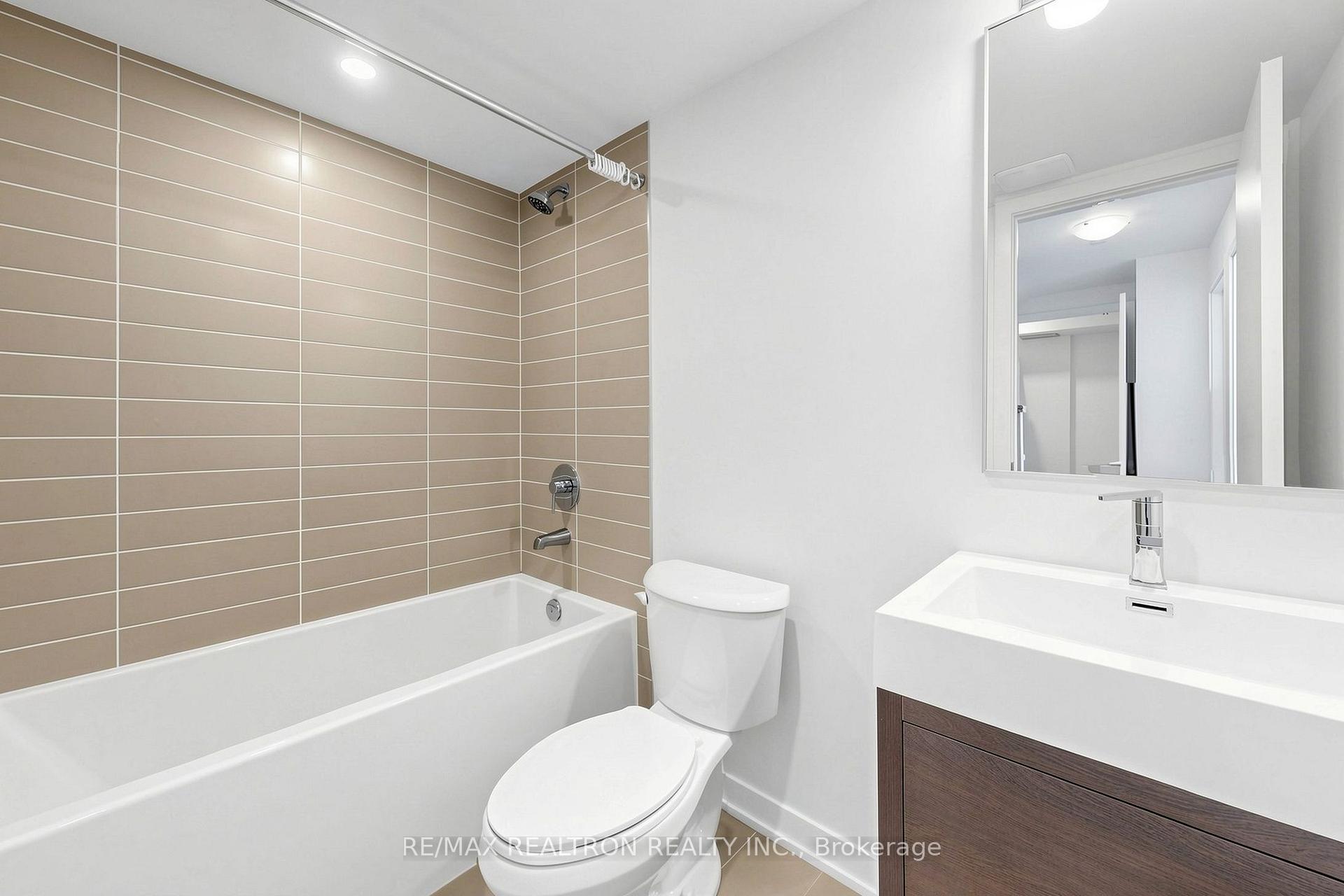 Photo 25 of 64 Turtle Island Road, Toronto, Englemount-Lawrence — HOMEH