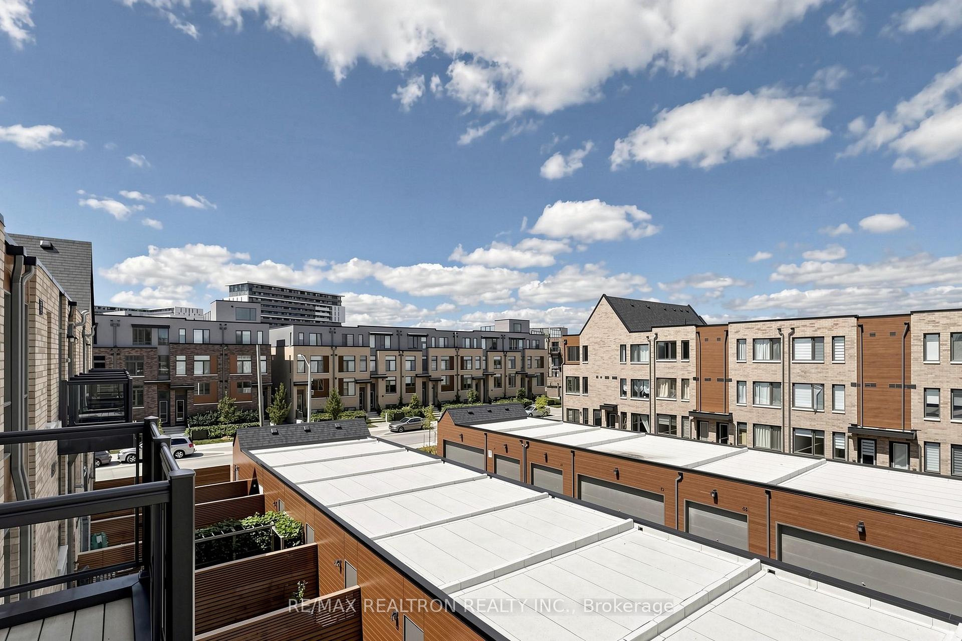 Photo 39 of 64 Turtle Island Road, Toronto, Englemount-Lawrence — HOMEH