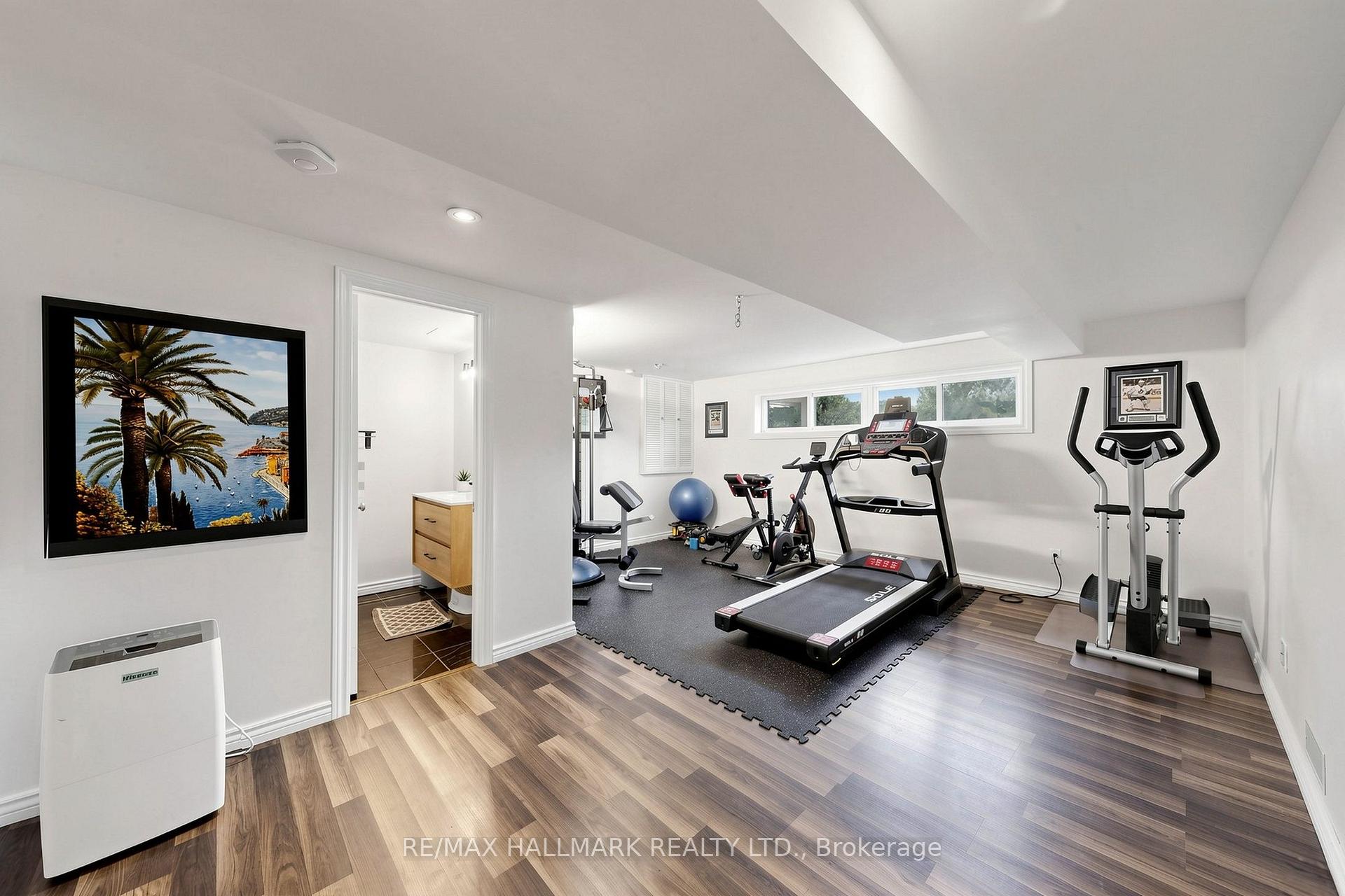 Photo 21 of 20 Oak Court, Aurora, Aurora Village — HOMEH