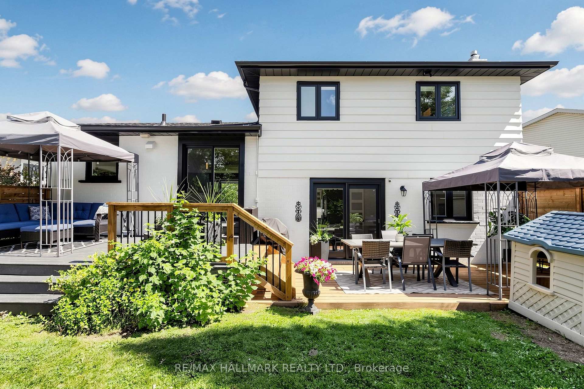 Photo 22 of 20 Oak Court, Aurora, Aurora Village — HOMEH