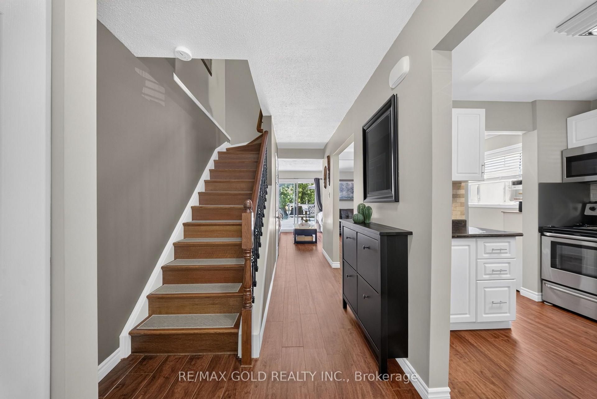 Photo 5 of 15 Jackman Drive, Brampton, Northgate — HOMEH
