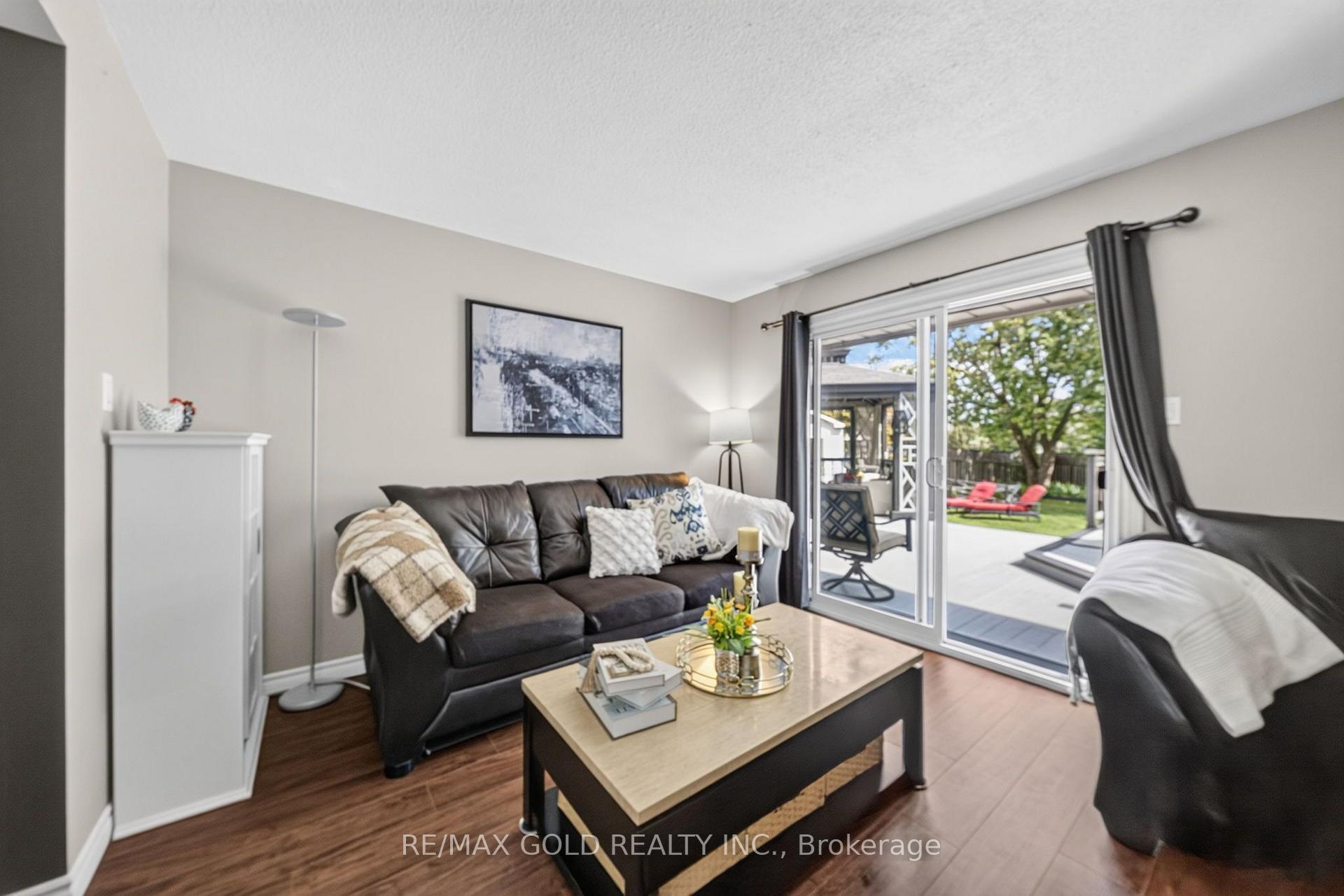 Photo 11 of 15 Jackman Drive, Brampton, Northgate — HOMEH