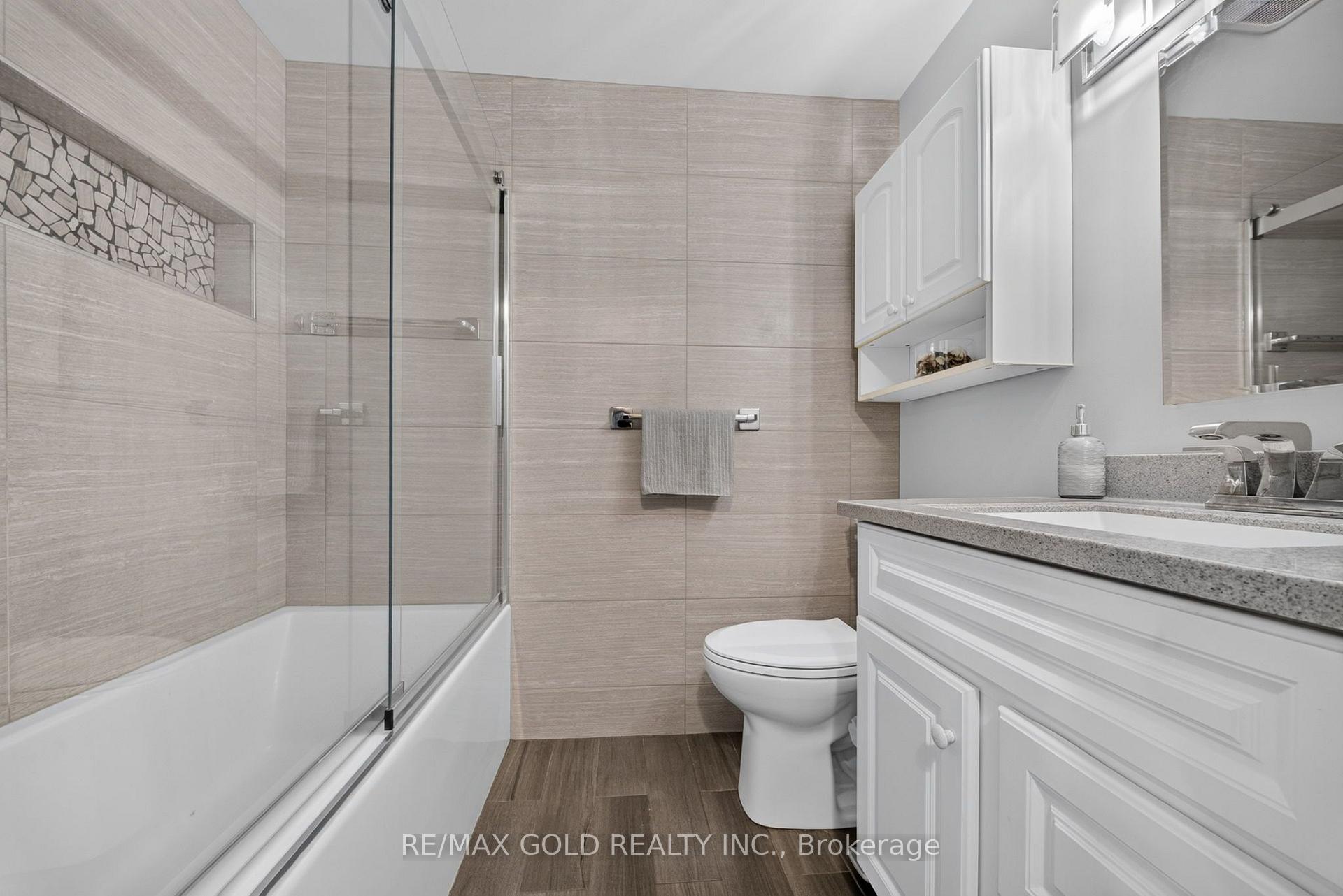 Photo 24 of 15 Jackman Drive, Brampton, Northgate — HOMEH