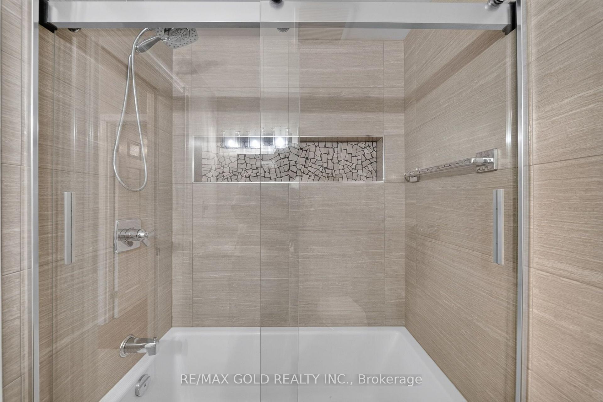 Photo 25 of 15 Jackman Drive, Brampton, Northgate — HOMEH