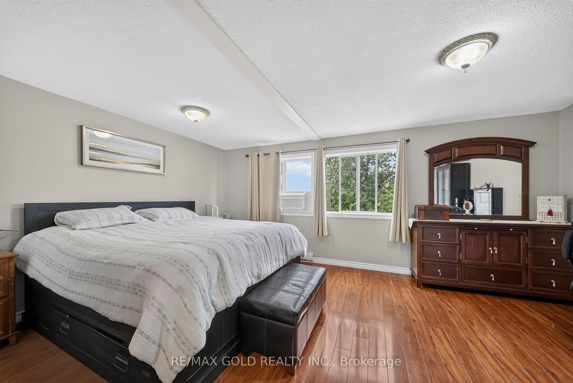 Photo 26 of 15 Jackman Drive, Brampton, Northgate — HOMEH