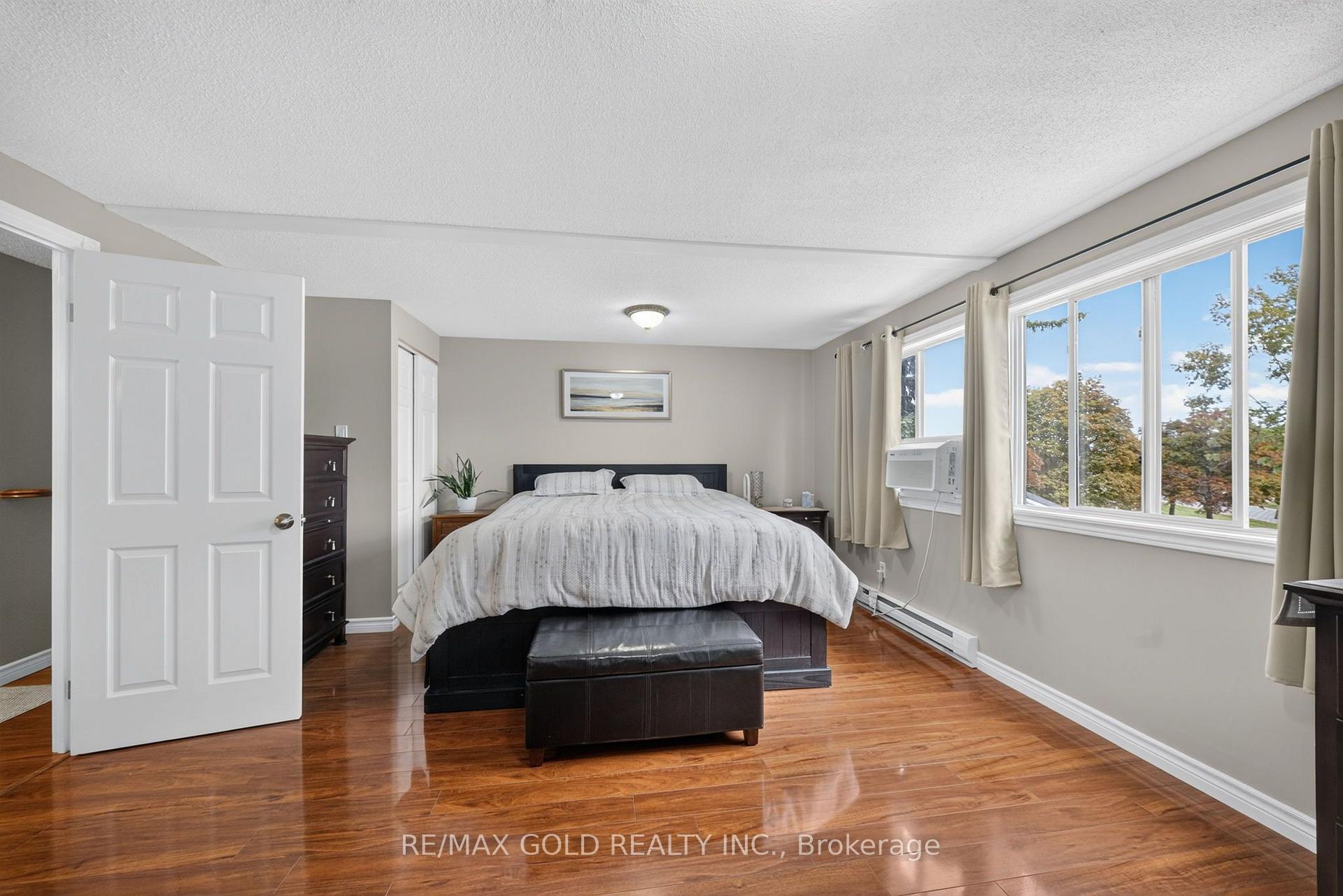 Photo 28 of 15 Jackman Drive, Brampton, Northgate — HOMEH