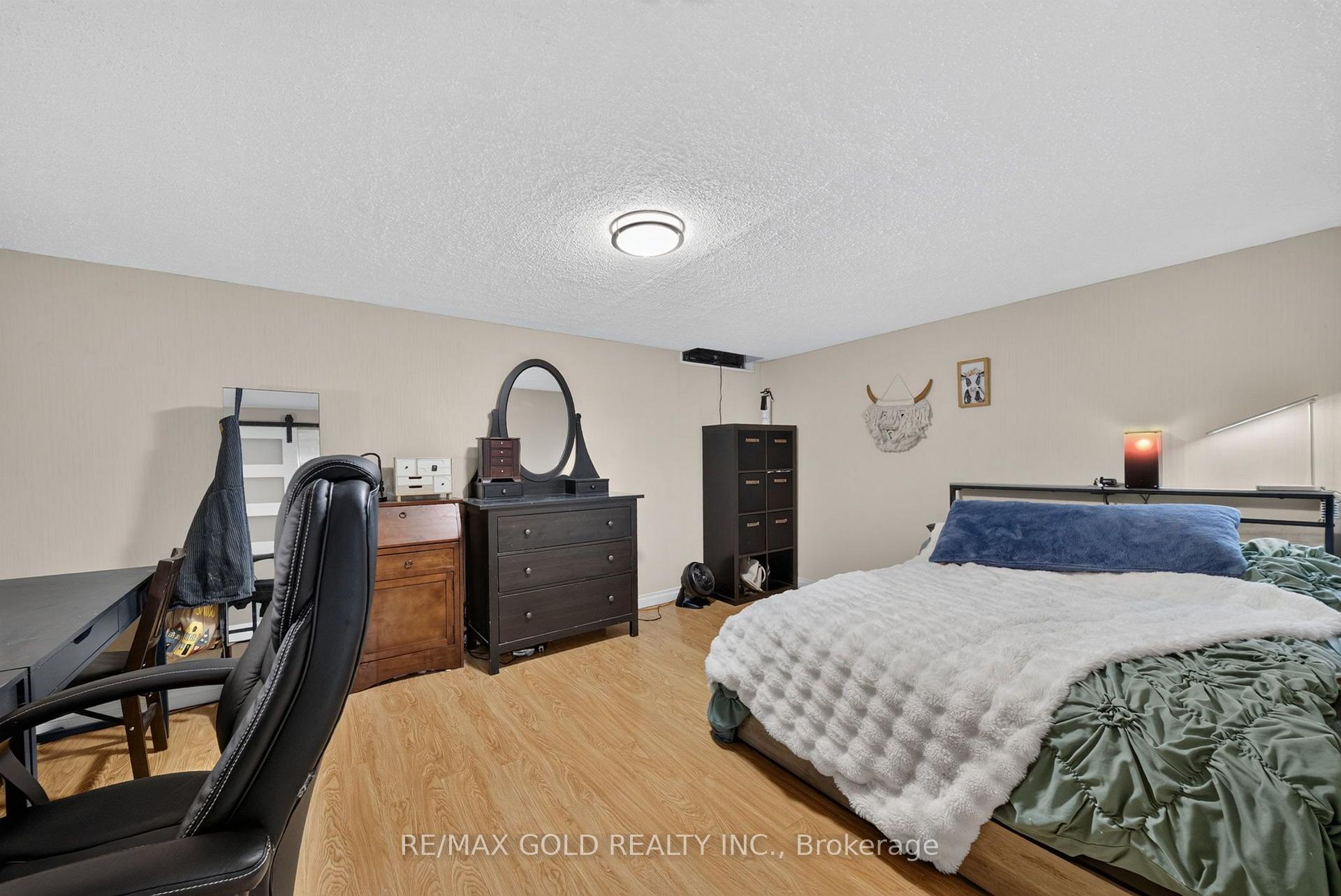 Photo 35 of 15 Jackman Drive, Brampton, Northgate — HOMEH