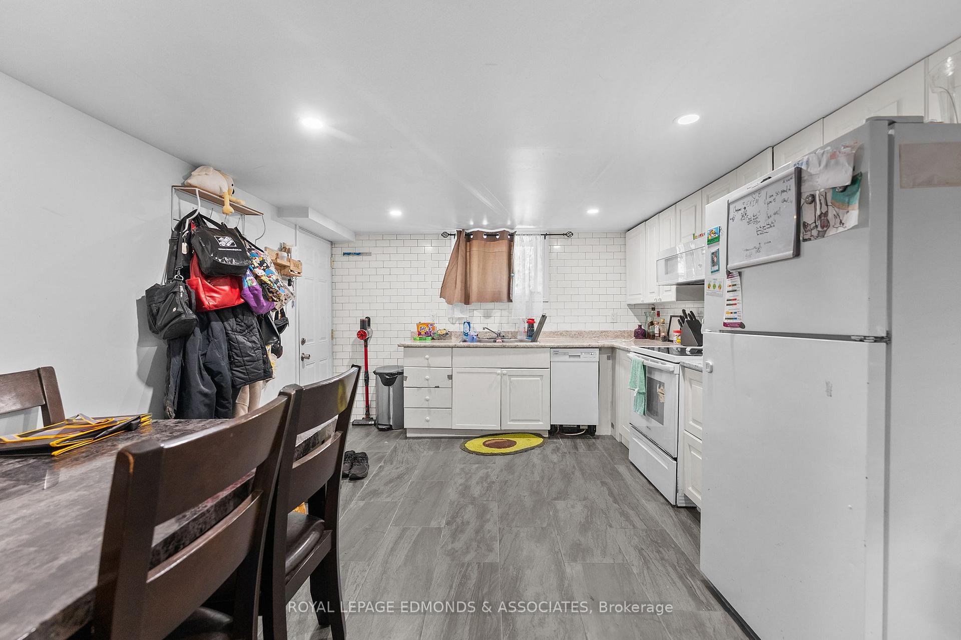Photo 22 of 526 Mackay Street, Pembroke, Pembroke — HOMEH
