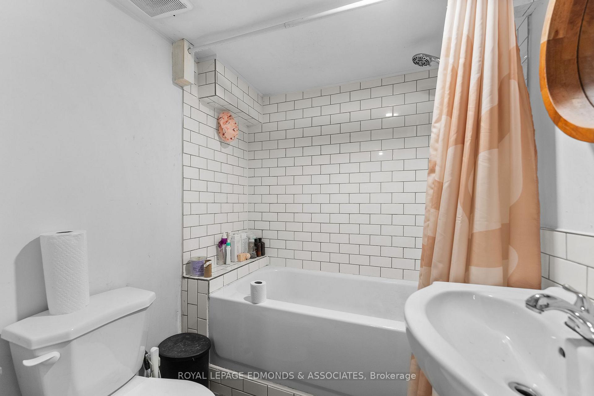 Photo 27 of 526 Mackay Street, Pembroke, Pembroke — HOMEH