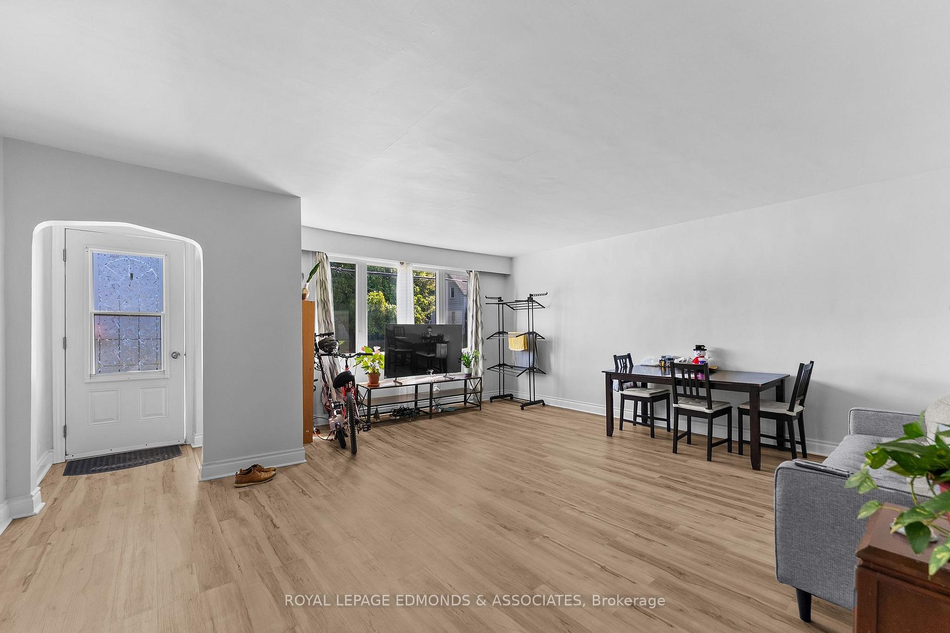 Photo 6 of 526 Mackay Street, Pembroke, Pembroke — HOMEH