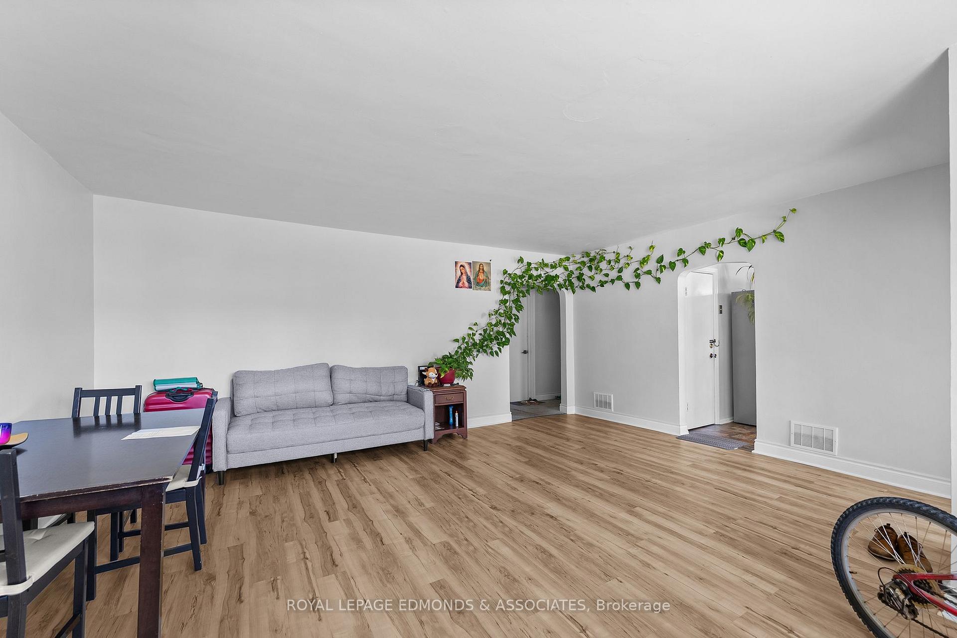 Photo 7 of 526 Mackay Street, Pembroke, Pembroke — HOMEH