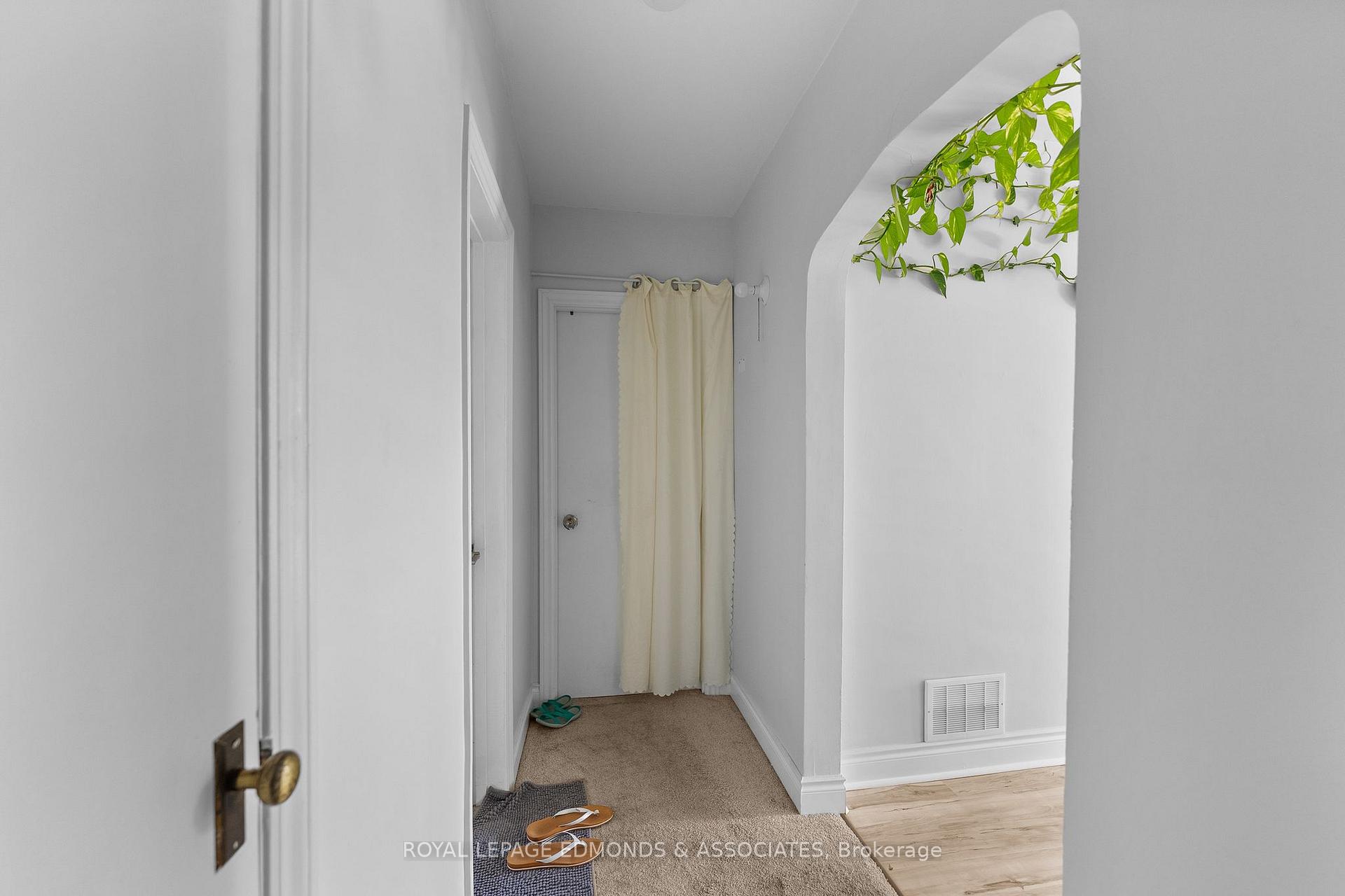 Photo 11 of 526 Mackay Street, Pembroke, Pembroke — HOMEH