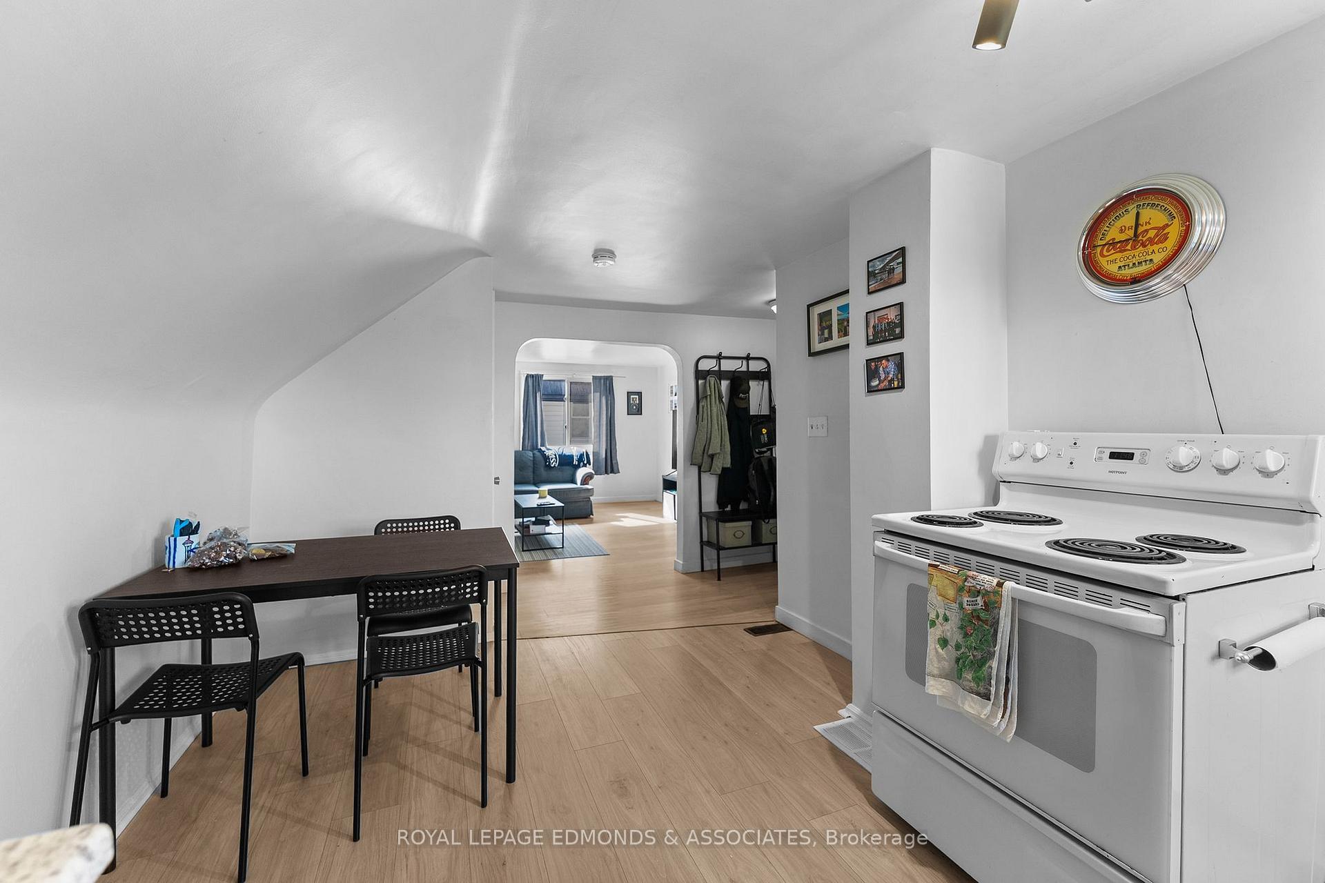 Photo 15 of 526 Mackay Street, Pembroke, Pembroke — HOMEH