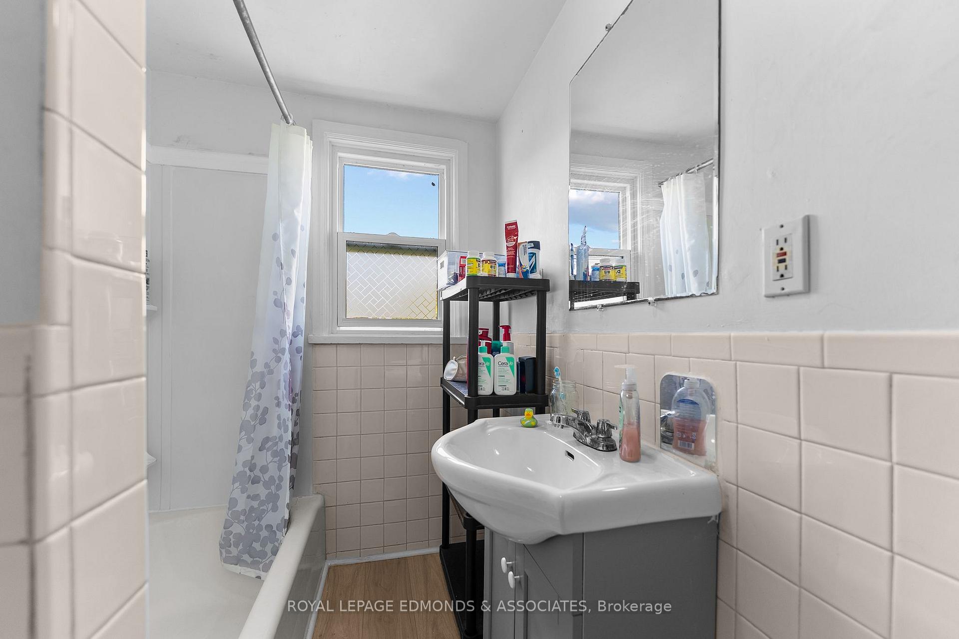 Photo 20 of 526 Mackay Street, Pembroke, Pembroke — HOMEH