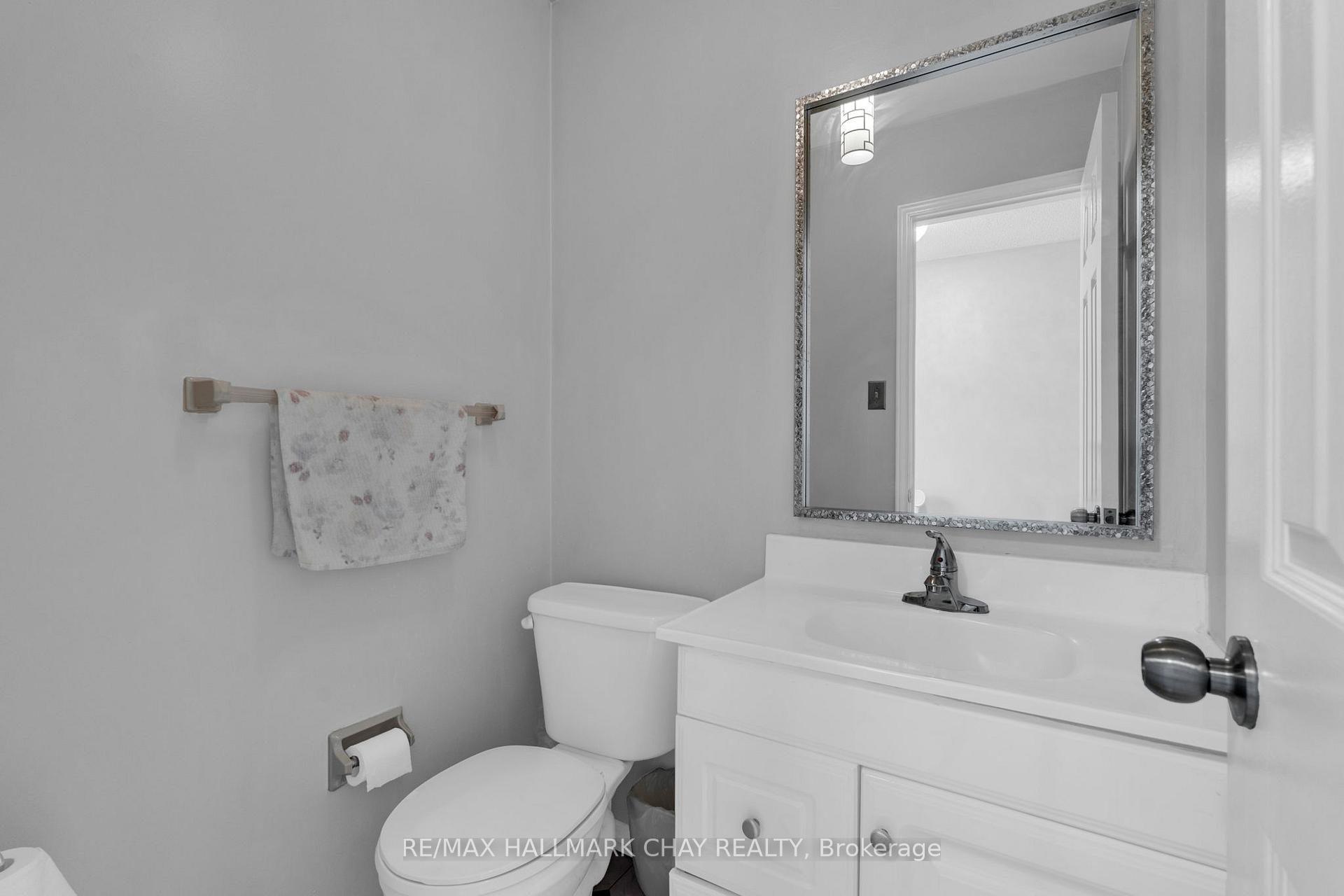 Photo 14 of 86 Trillium Crescent, Barrie, Allandale Heights — HOMEH
