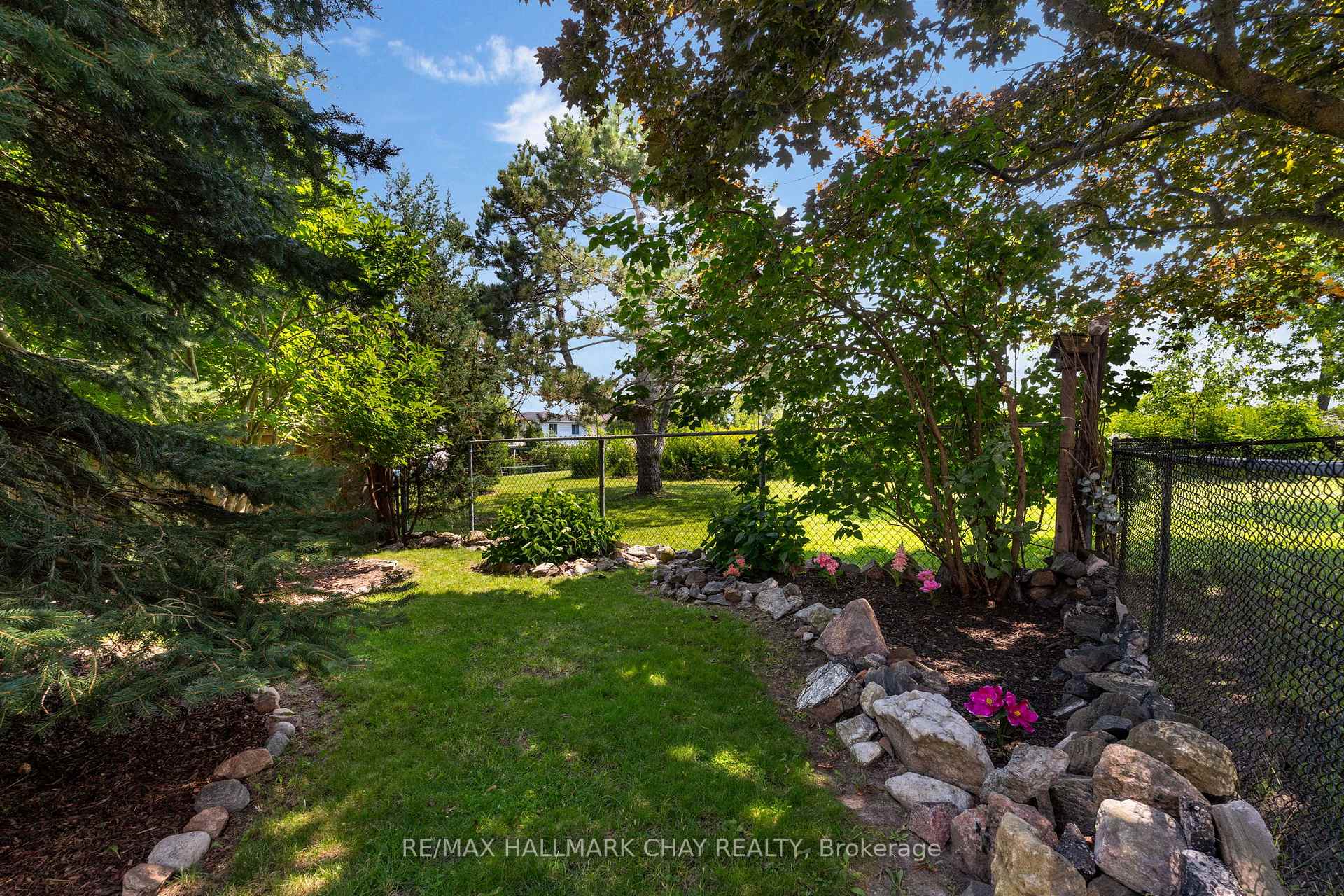 Photo 26 of 86 Trillium Crescent, Barrie, Allandale Heights — HOMEH