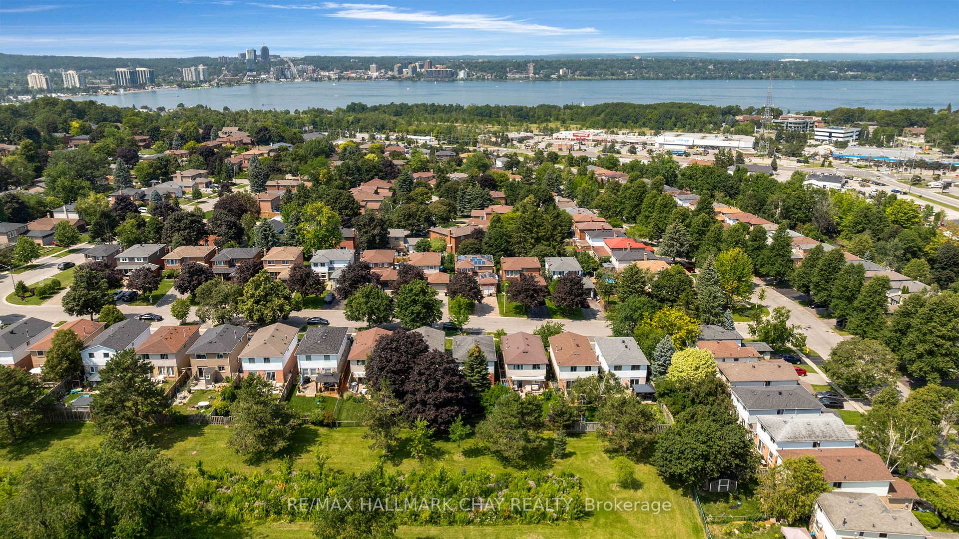 Photo 34 of 86 Trillium Crescent, Barrie, Allandale Heights — HOMEH