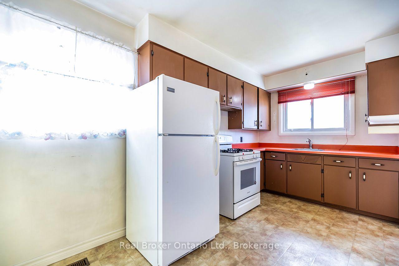 Photo 6 of 125 Baldwin Street, Oshawa, Donevan — HOMEH