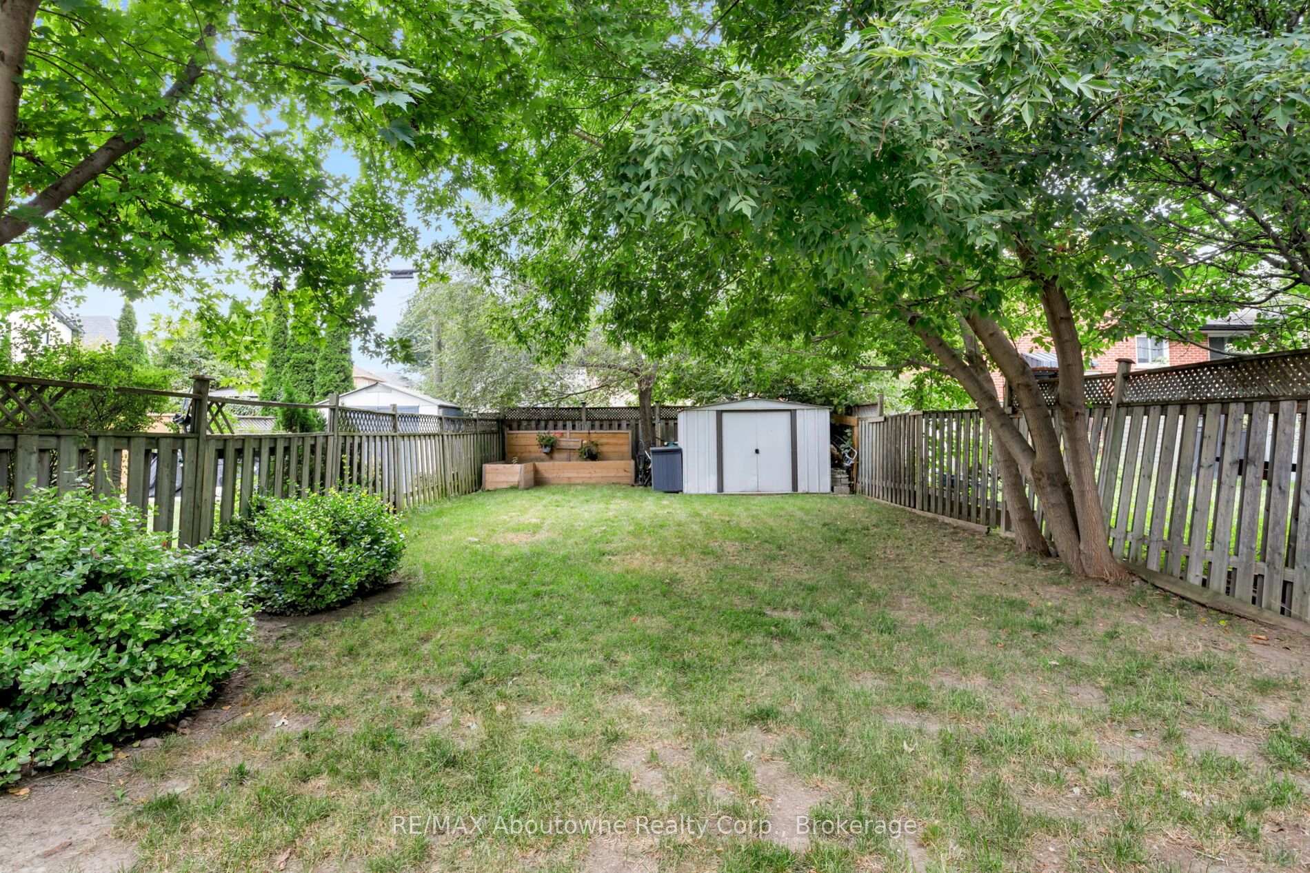 Photo 30 of 851 Fourth Street, Mississauga, Lakeview — HOMEH