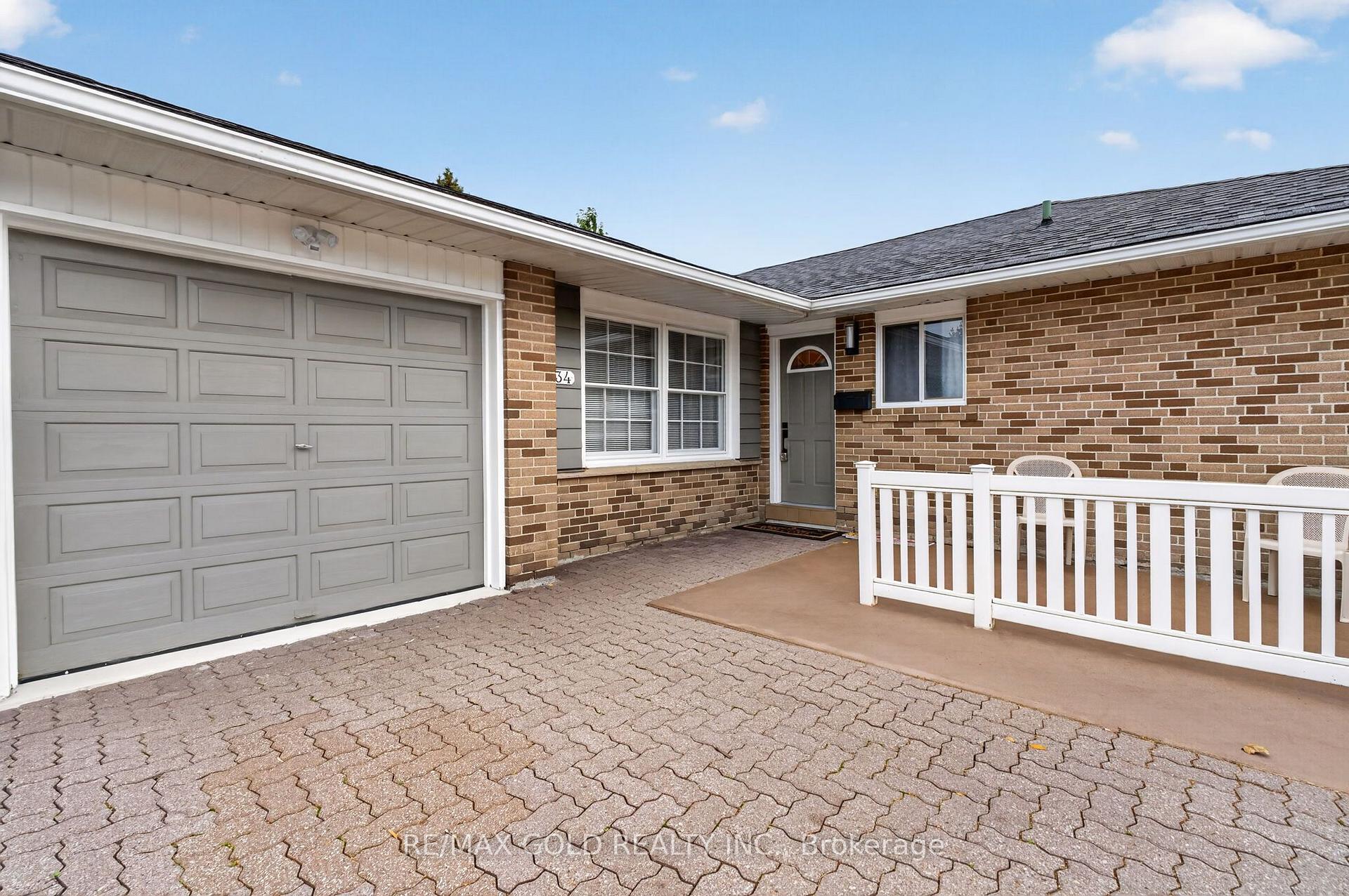 Photo 5 of 234 Avondale Boulevard, Brampton, Avondale — HOMEH