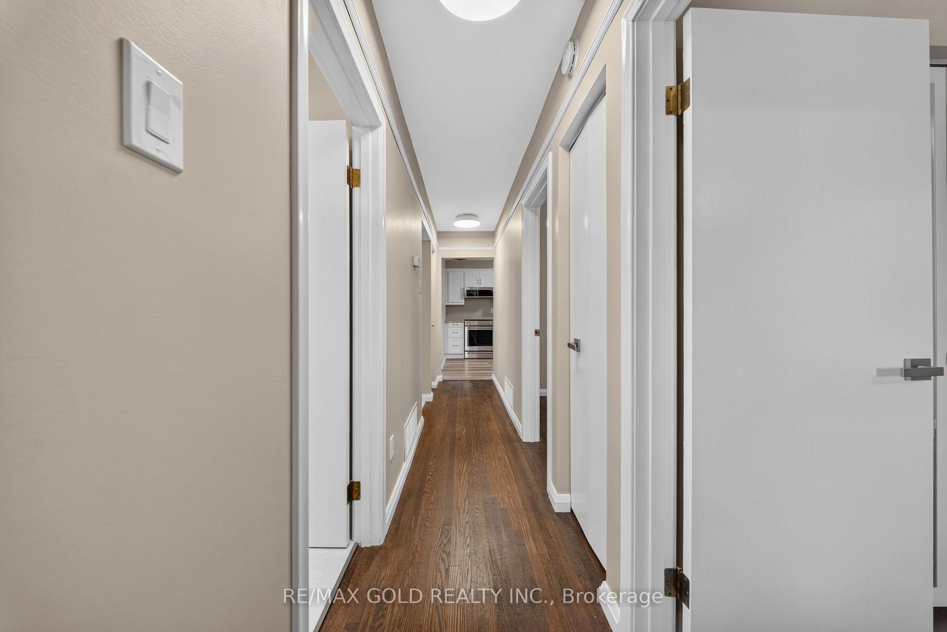 Photo 18 of 234 Avondale Boulevard, Brampton, Avondale — HOMEH