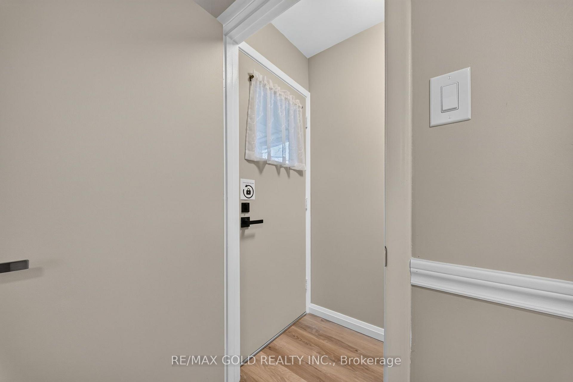 Photo 37 of 234 Avondale Boulevard, Brampton, Avondale — HOMEH