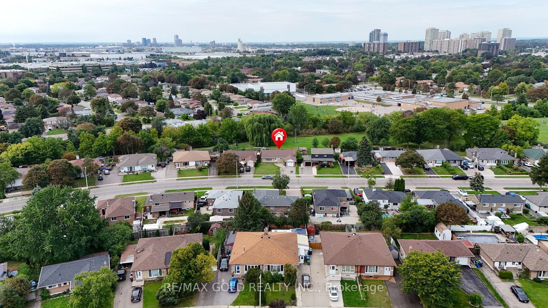 Photo 47 of 234 Avondale Boulevard, Brampton, Avondale — HOMEH