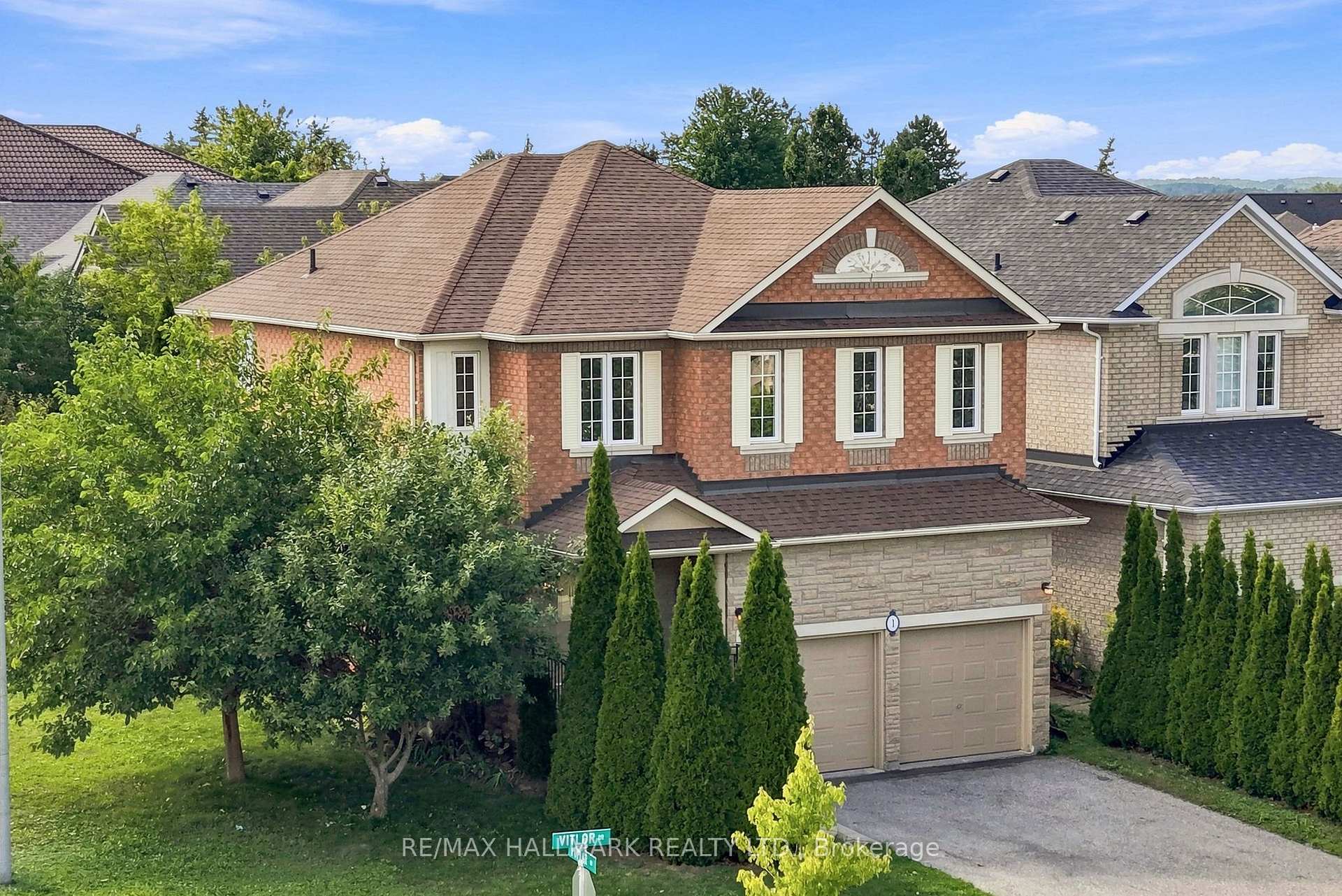 Photo 1 of 1 Vitlor Drive, Richmond Hill, Oak Ridges — HOMEH