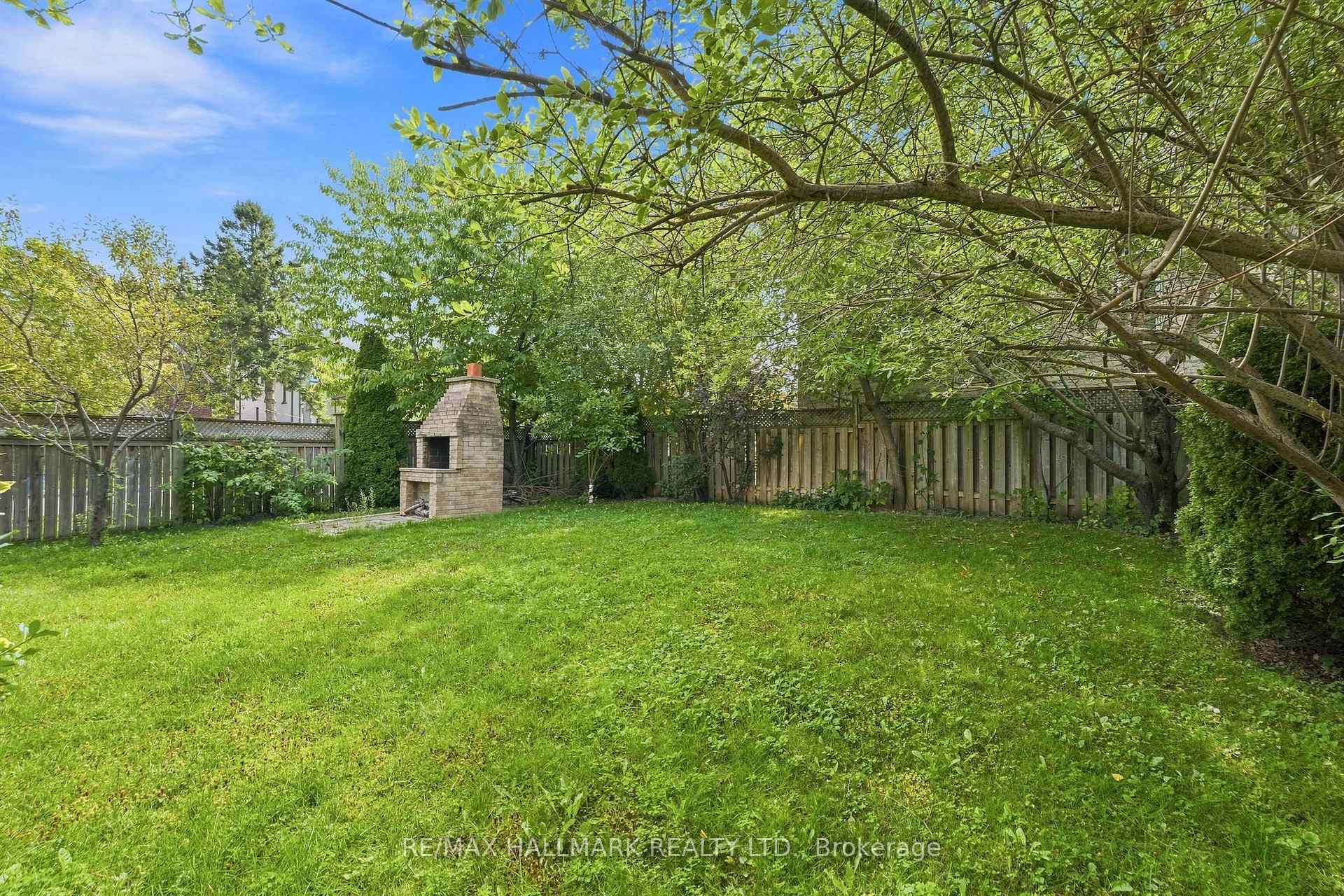 Photo 35 of 1 Vitlor Drive, Richmond Hill, Oak Ridges — HOMEH