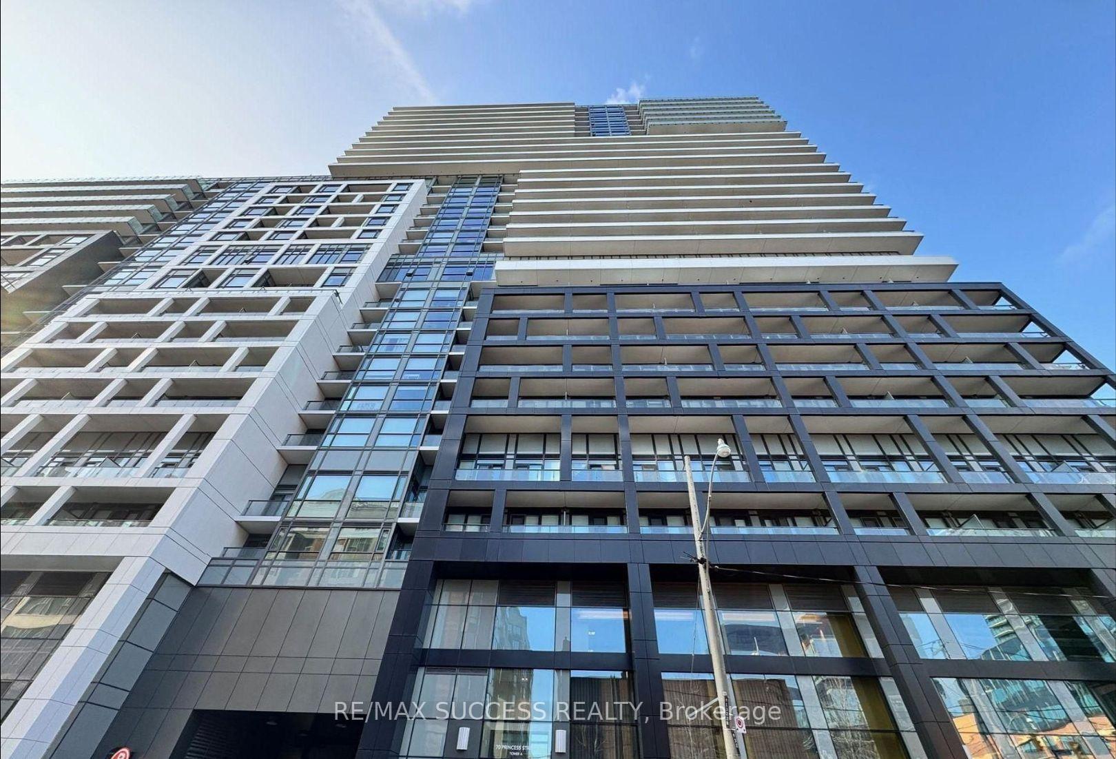 Photo 2 of Unit 1925A, 70 Princess Street, Toronto, Waterfront Communities — HOMEH