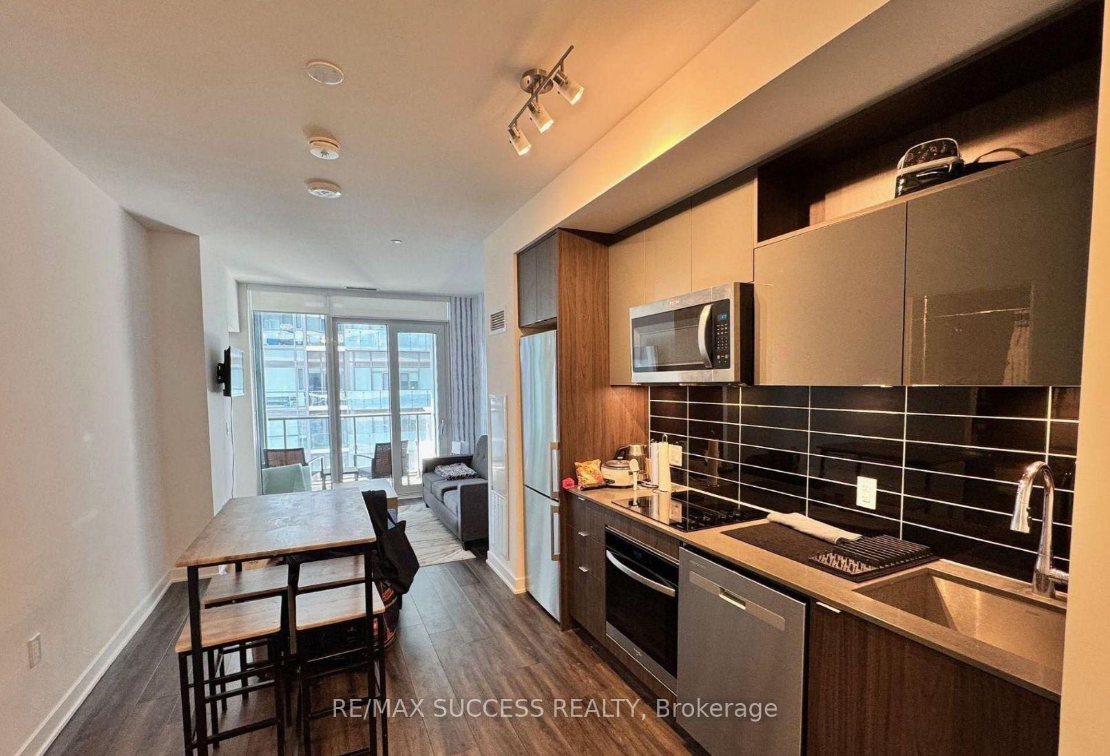 Photo 10 of Unit 1925A, 70 Princess Street, Toronto, Waterfront Communities — HOMEH