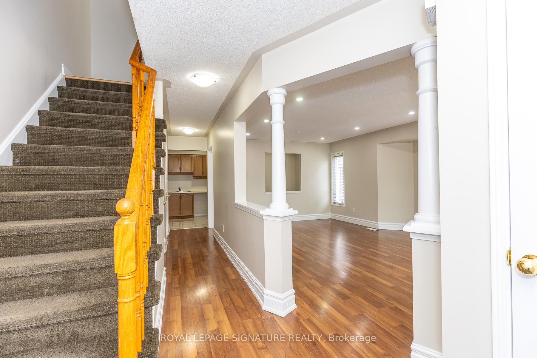 Photo 11 of 60 Blue Spruce Street, Brampton, Sandringham-Wellington — HOMEH