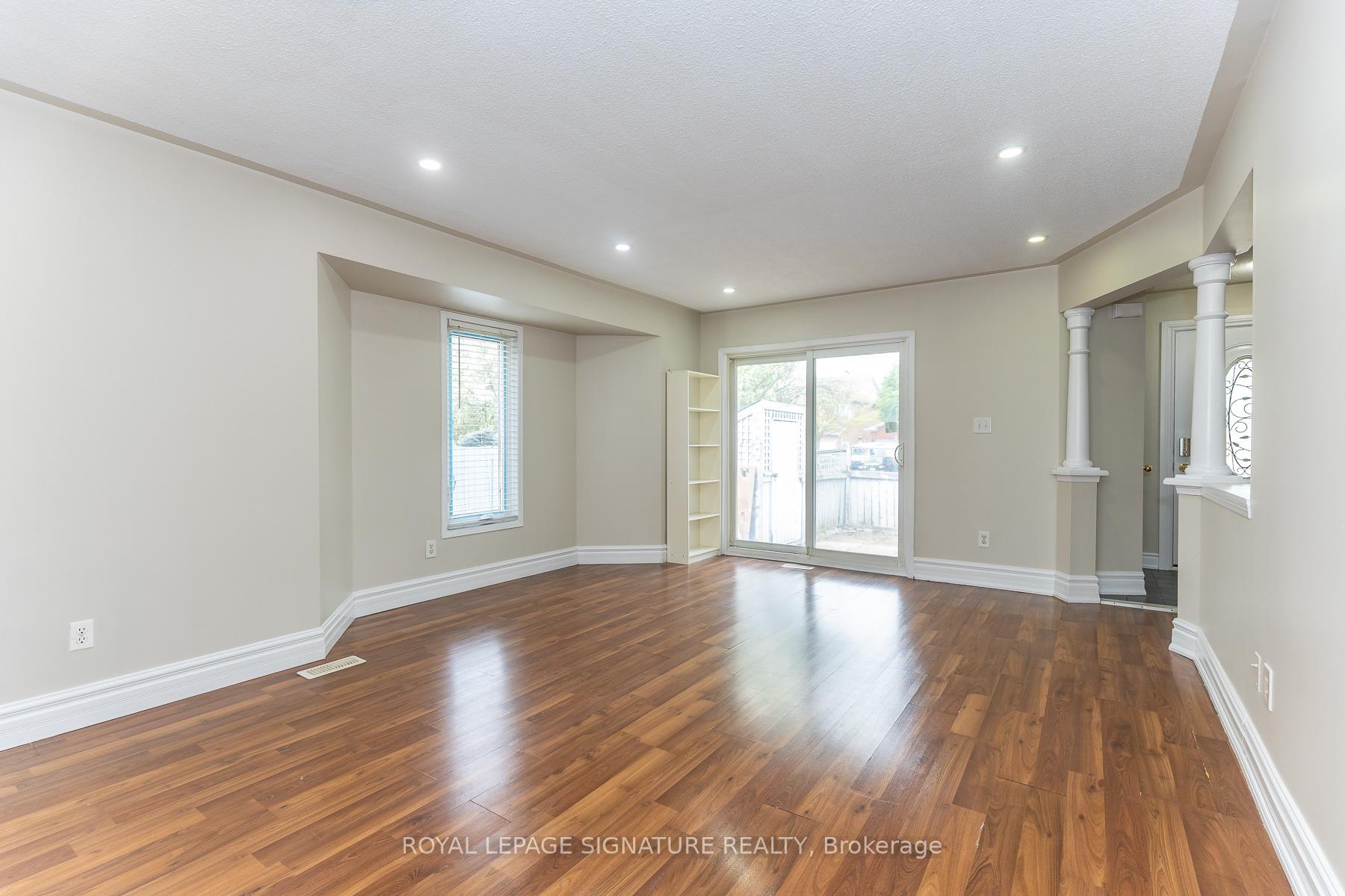 Photo 15 of 60 Blue Spruce Street, Brampton, Sandringham-Wellington — HOMEH