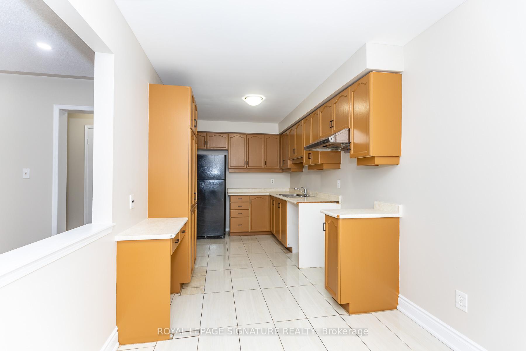 Photo 17 of 60 Blue Spruce Street, Brampton, Sandringham-Wellington — HOMEH