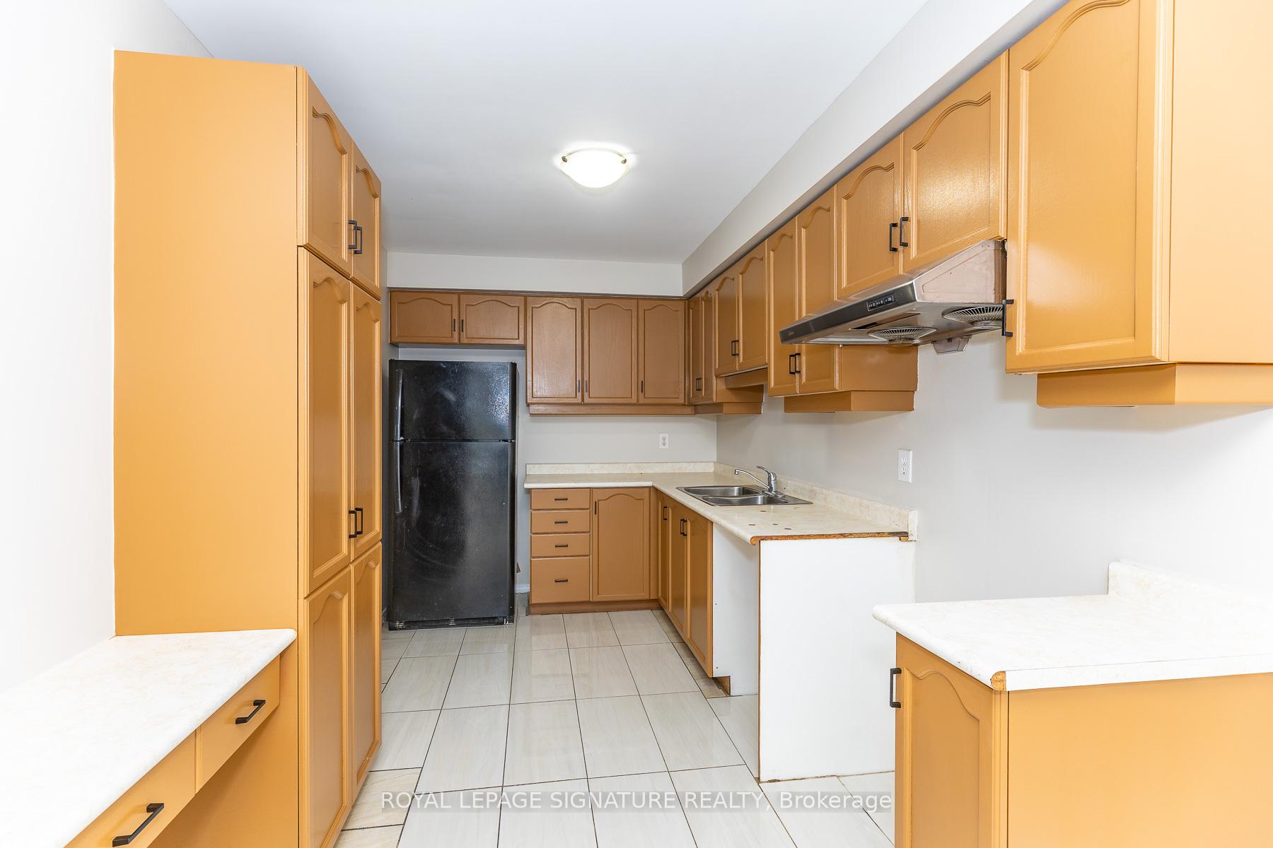 Photo 19 of 60 Blue Spruce Street, Brampton, Sandringham-Wellington — HOMEH