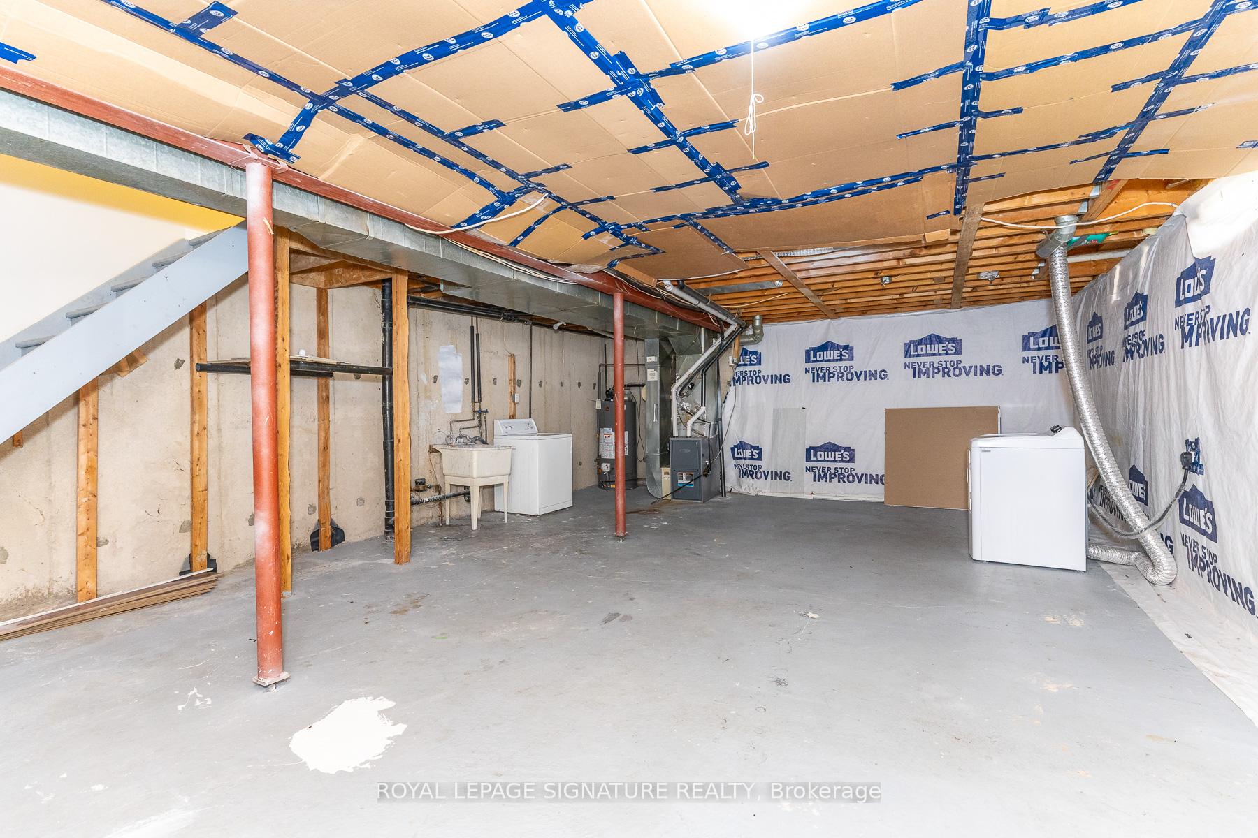 Photo 35 of 60 Blue Spruce Street, Brampton, Sandringham-Wellington — HOMEH