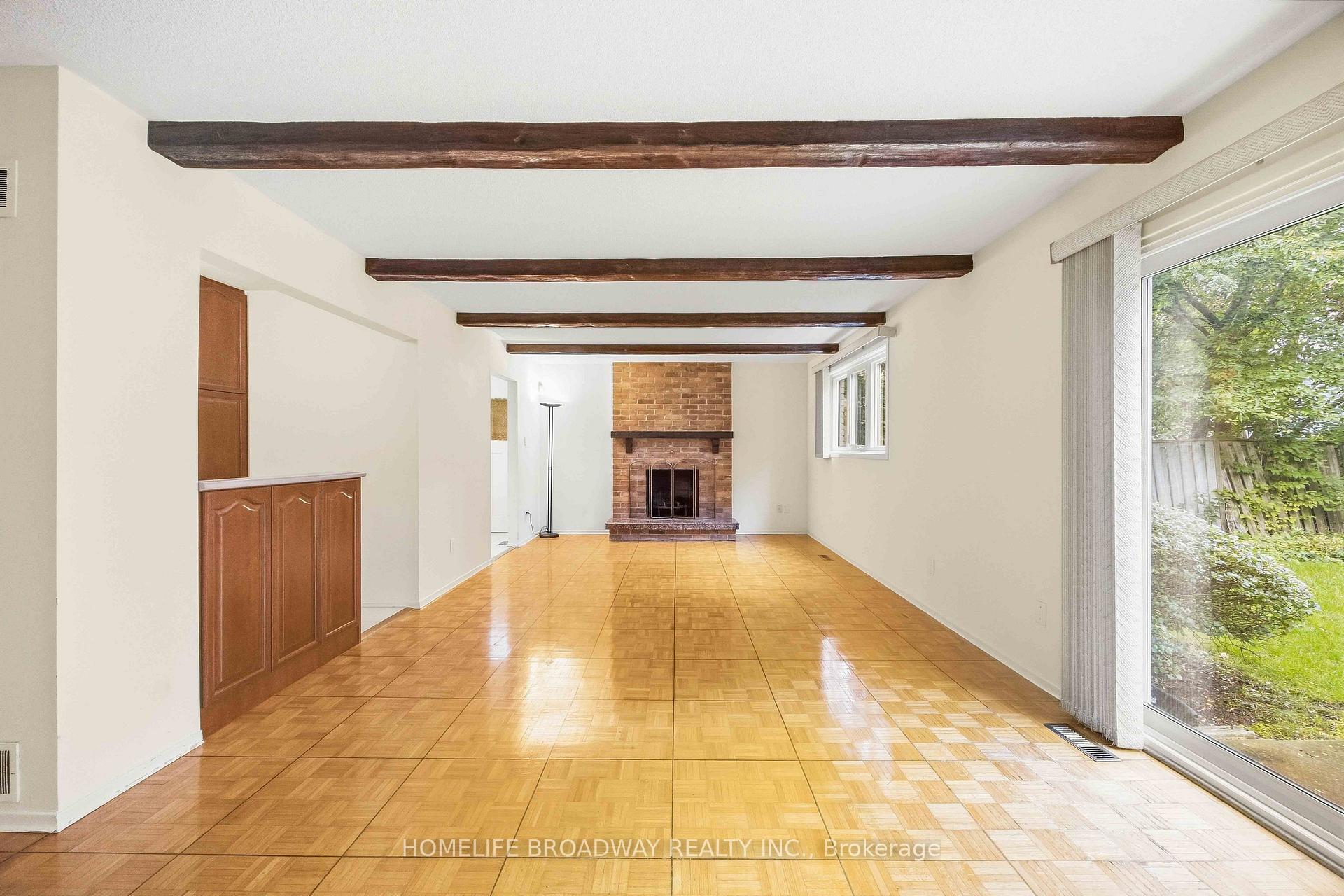 Photo 10 of 212 Bayview Fairways Drive, Markham, Bayview Fairway-Bayview Country Club Estates — HOMEH