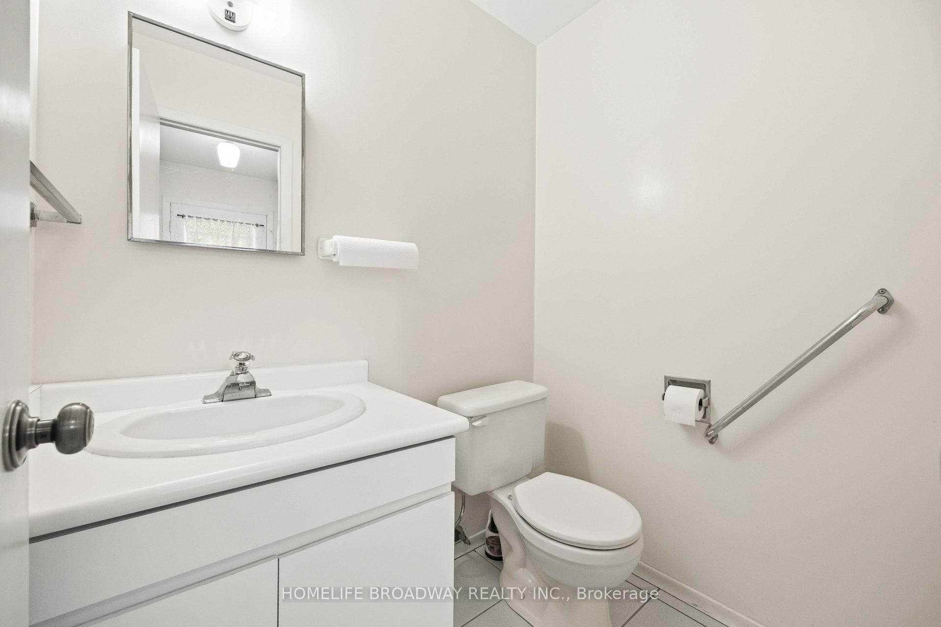 Photo 23 of 212 Bayview Fairways Drive, Markham, Bayview Fairway-Bayview Country Club Estates — HOMEH