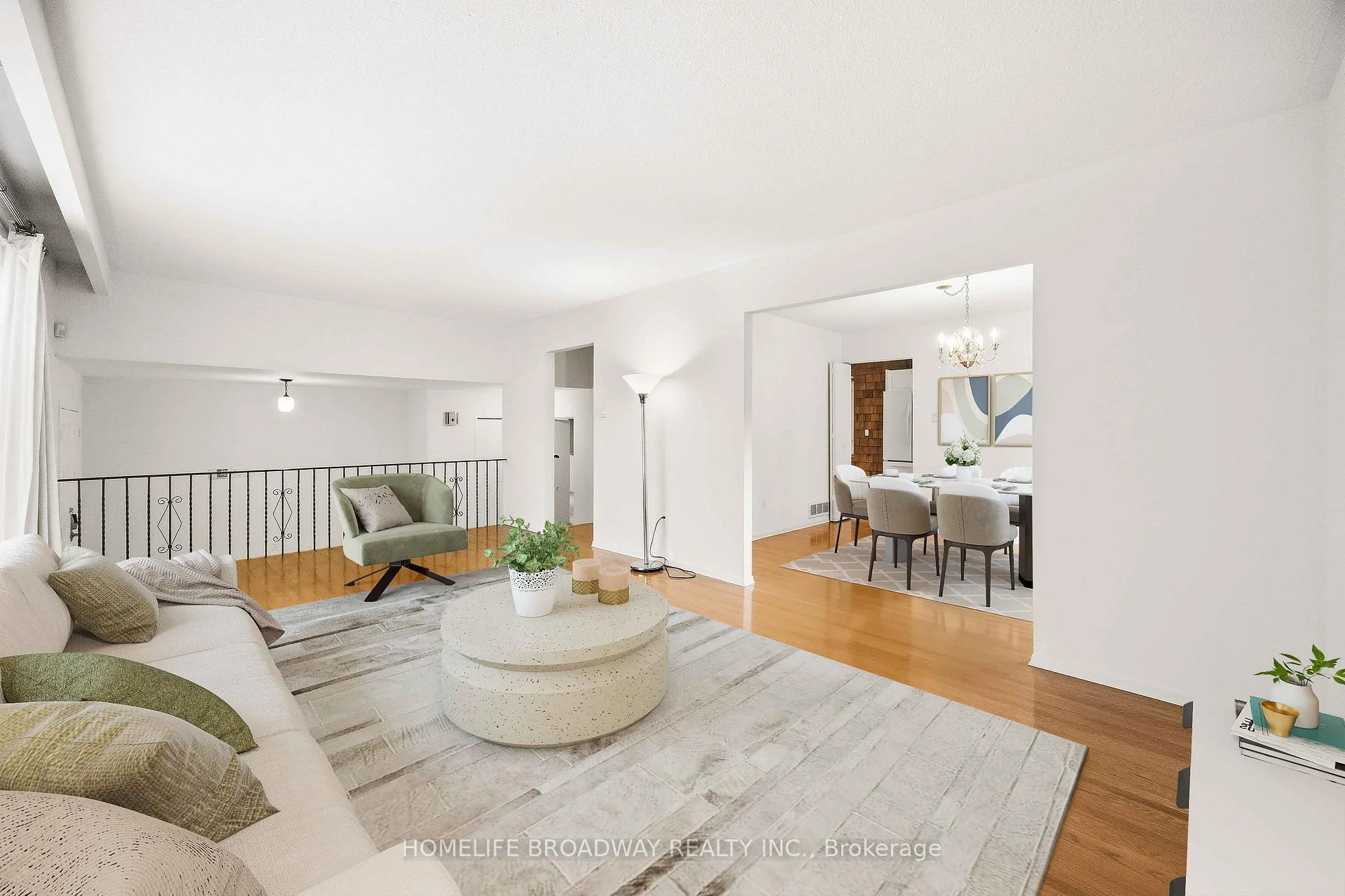Photo 7 of 212 Bayview Fairways Drive, Markham, Bayview Fairway-Bayview Country Club Estates — HOMEH
