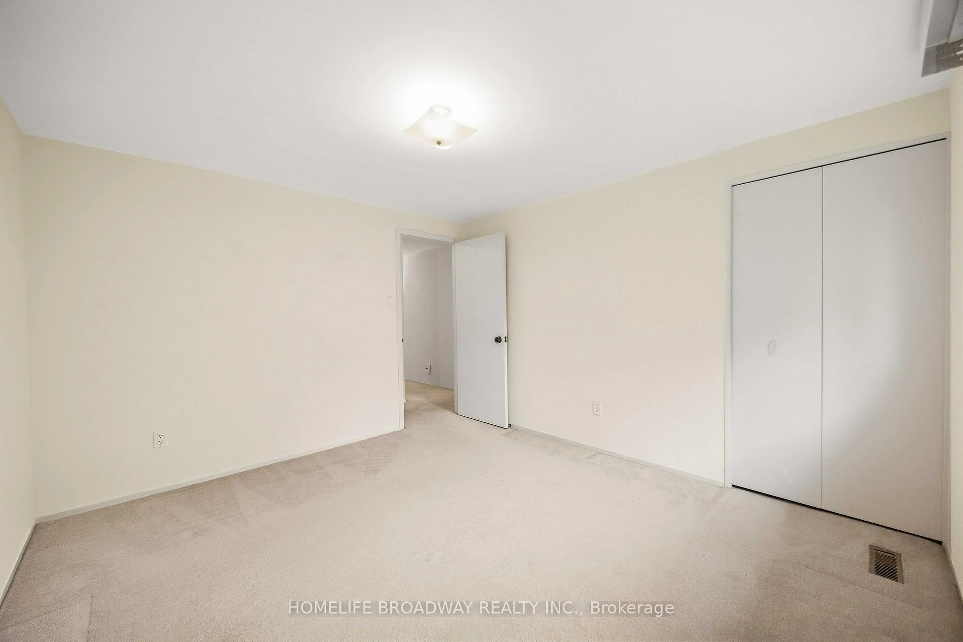 Photo 31 of 212 Bayview Fairways Drive, Markham, Bayview Fairway-Bayview Country Club Estates — HOMEH