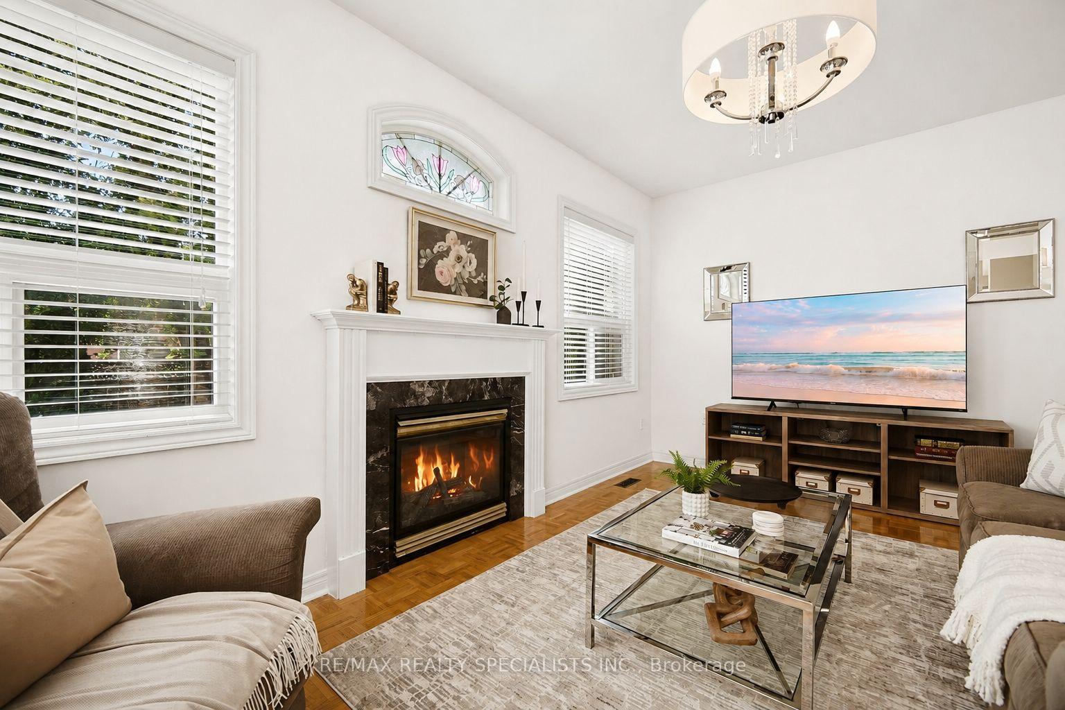 Photo 8 of 3512 Positano Place, Mississauga, Churchill Meadows — HOMEH