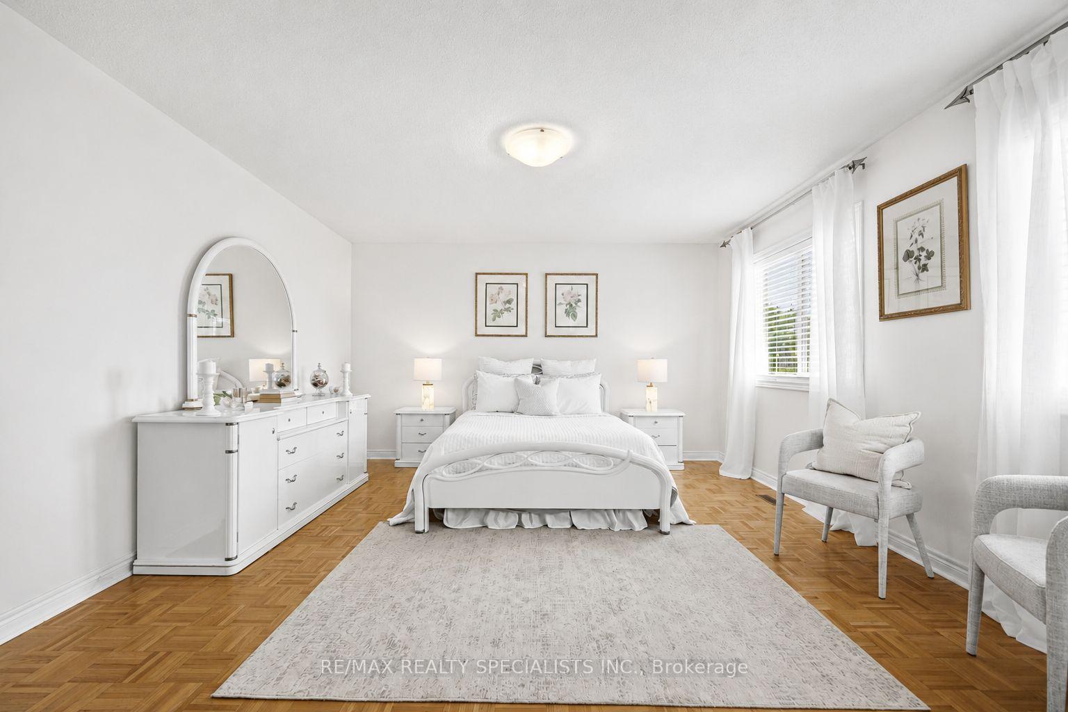 Photo 12 of 3512 Positano Place, Mississauga, Churchill Meadows — HOMEH