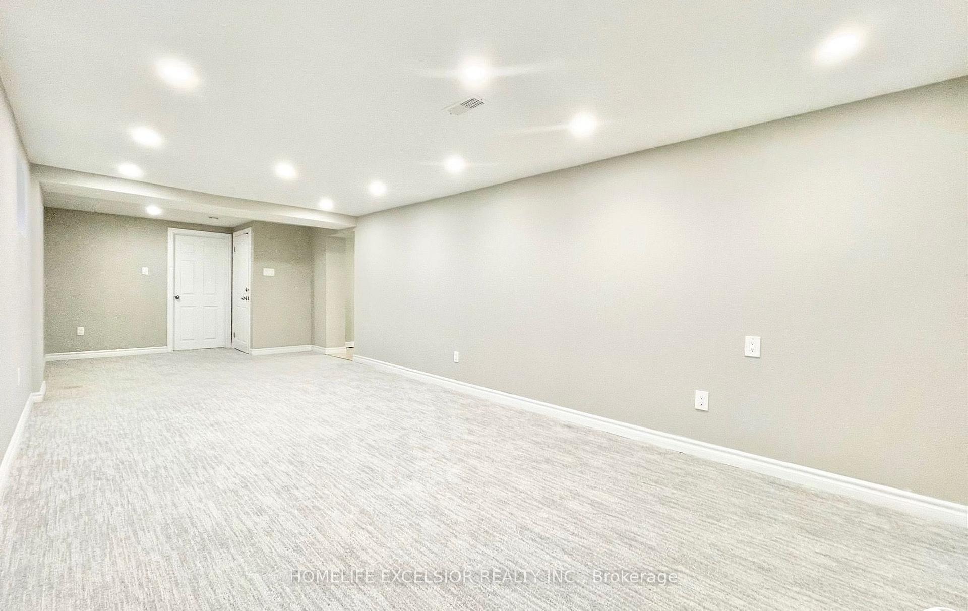 Photo 6 of Unit Basement, 34 Midcroft Drive, Scarborough, Agincourt South-Malvern West — HOMEH
