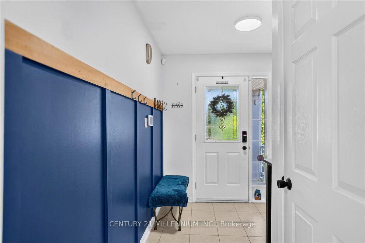 Photo 3 of 23 Eldad Drive, Clarington, Bowmanville — HOMEH