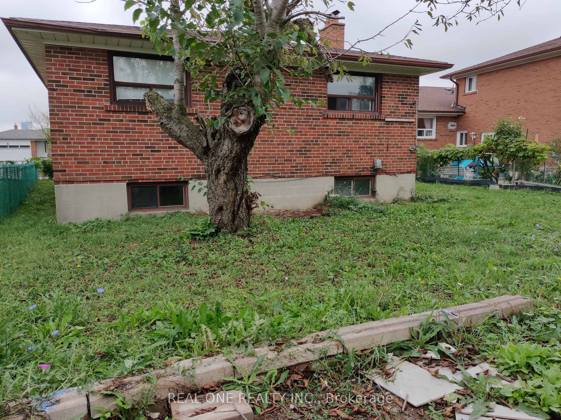 Photo 4 of Unit Basement, 49 Corinthian Boulevard, Scarborough, L'Amoreaux — HOMEH