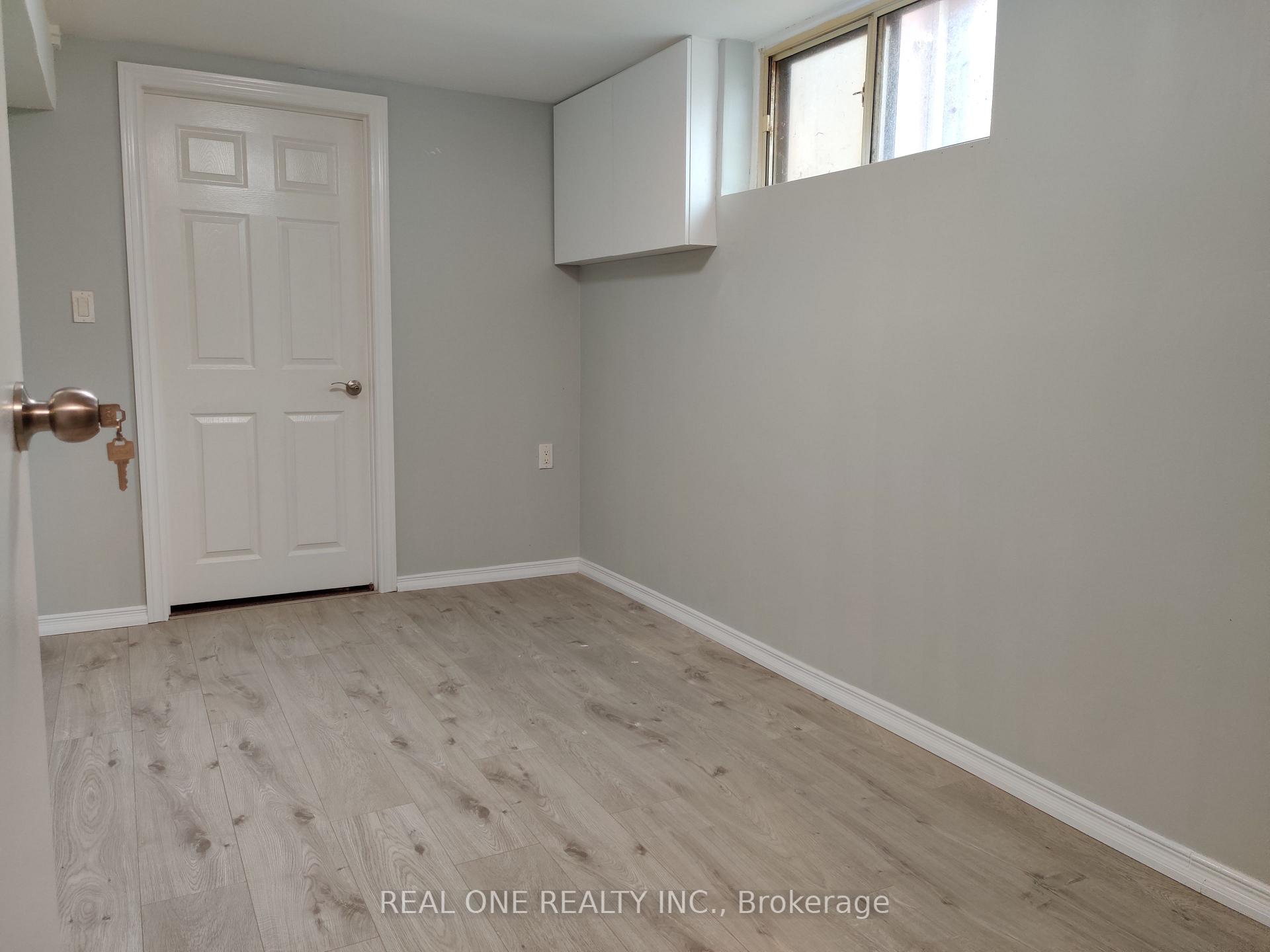 Photo 12 of Unit Basement, 49 Corinthian Boulevard, Scarborough, L'Amoreaux — HOMEH