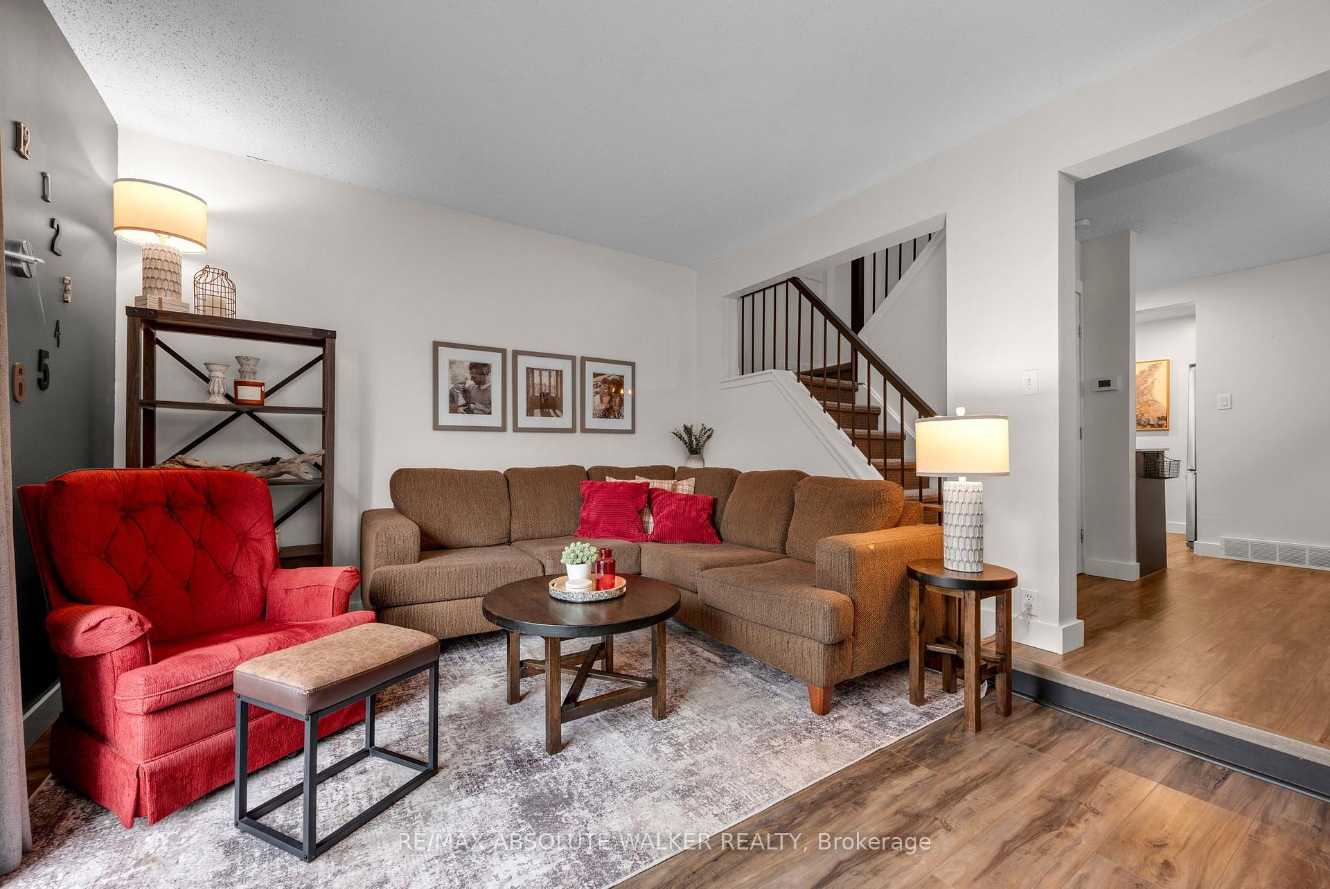 Photo 4 of 6445 Natalie Way, Ottawa, Chateauneuf — HOMEH