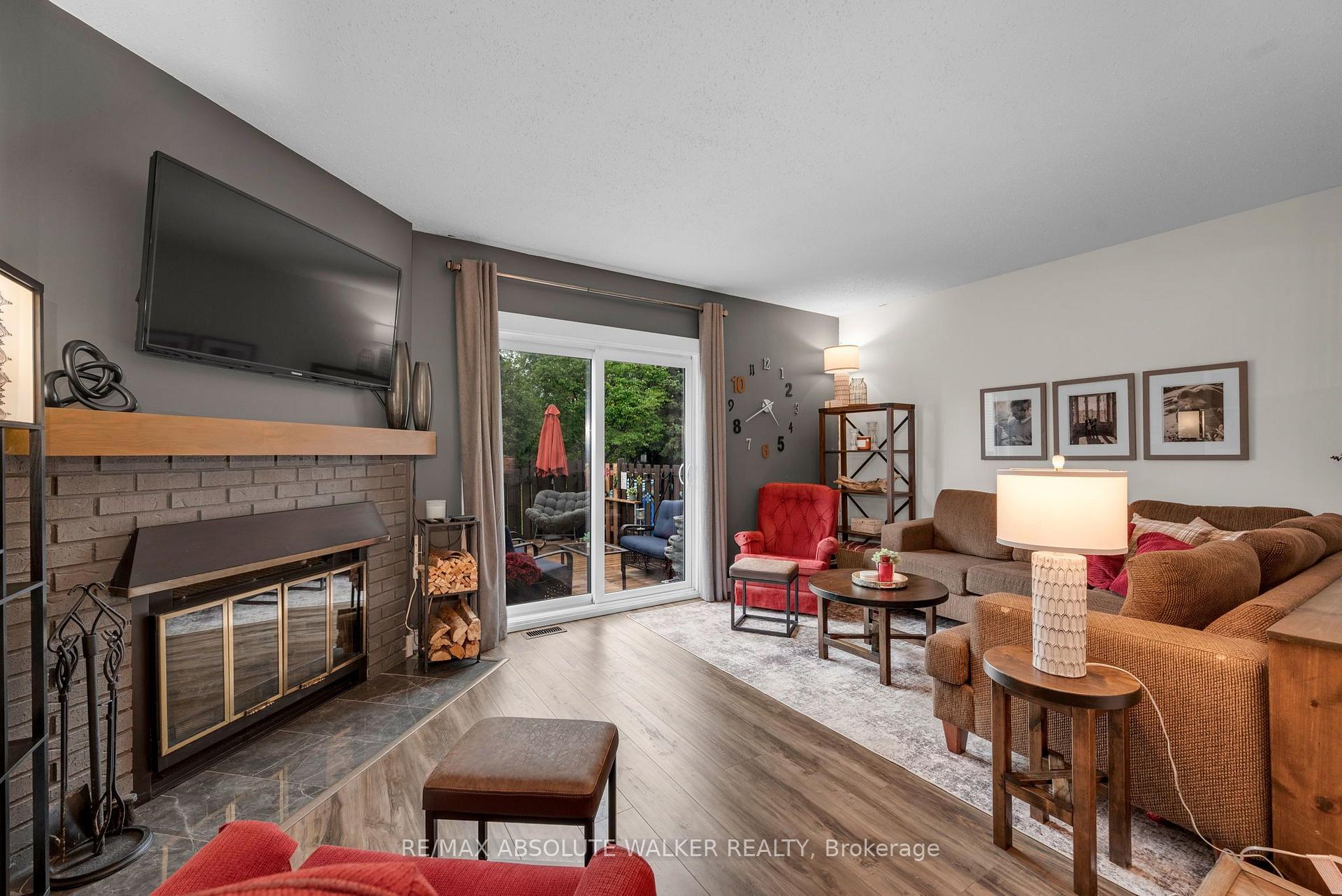Photo 5 of 6445 Natalie Way, Ottawa, Chateauneuf — HOMEH