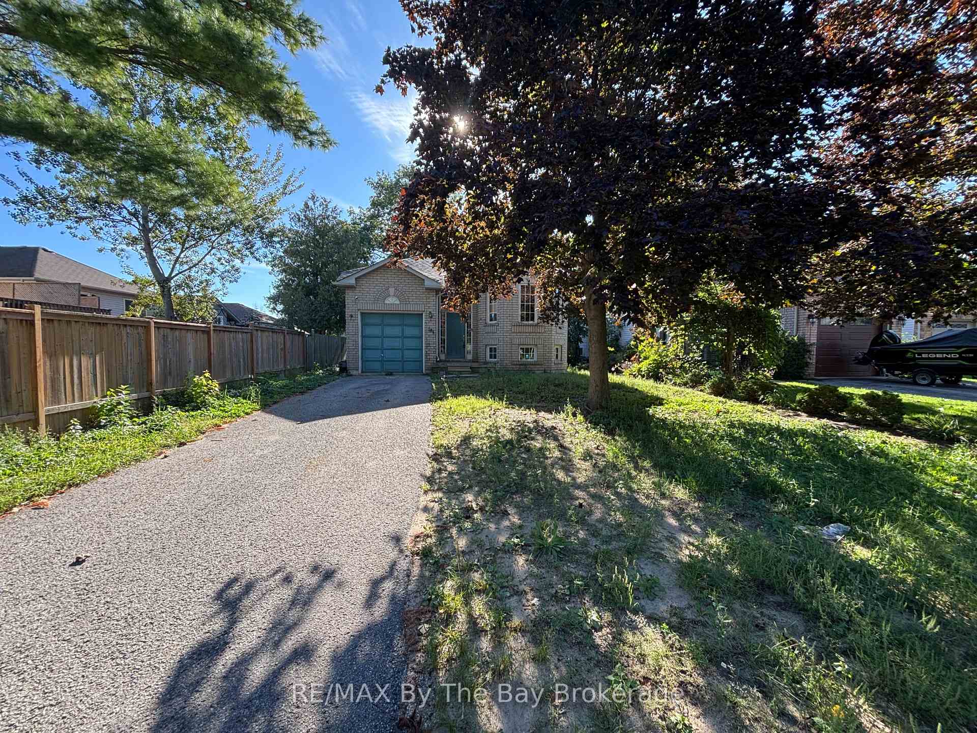 Photo 3 of 184 Dyer Drive, Wasaga Beach — HOMEH